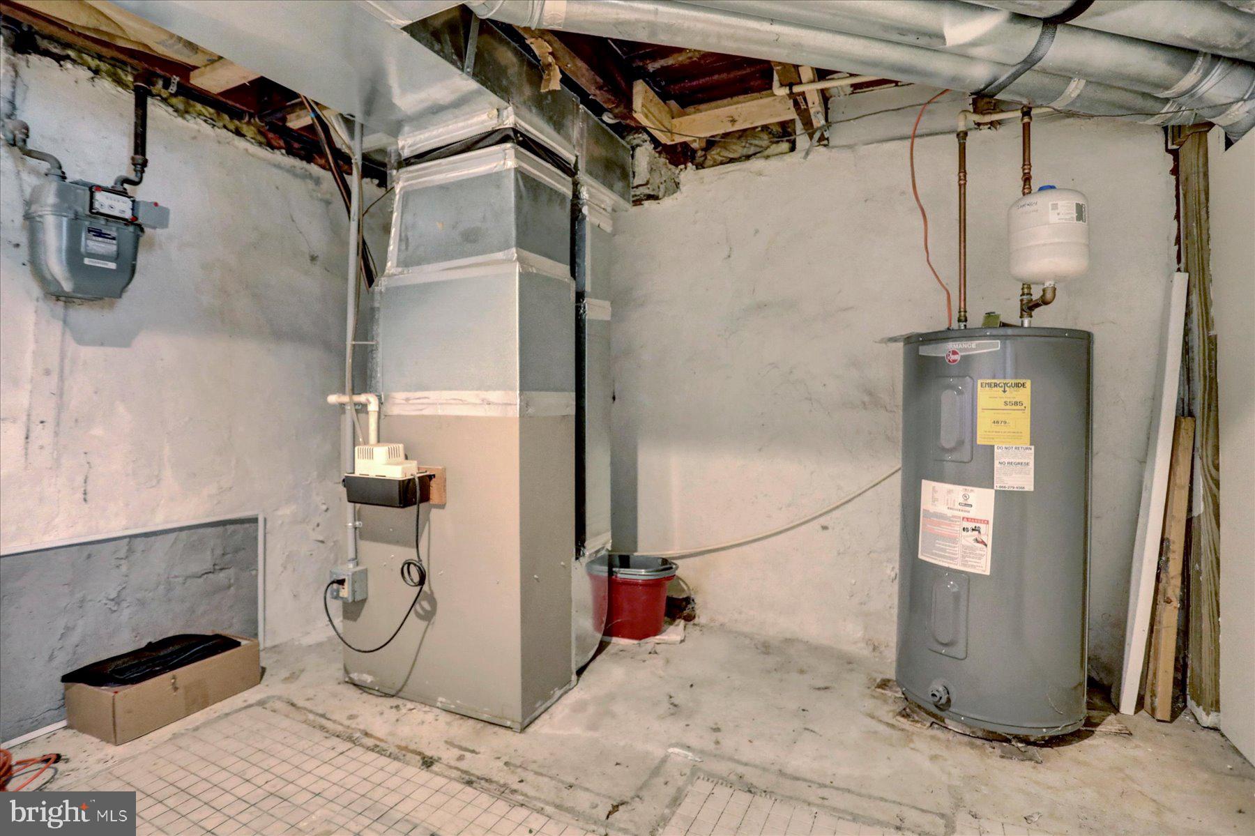 HAMPDEN HISTORIC DISTRICT - Residential