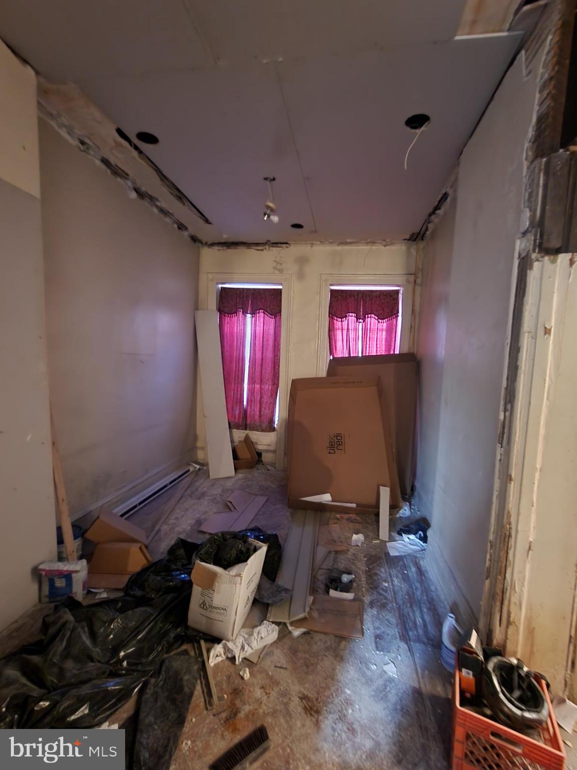 STRAWBERRY MANSION - Residential