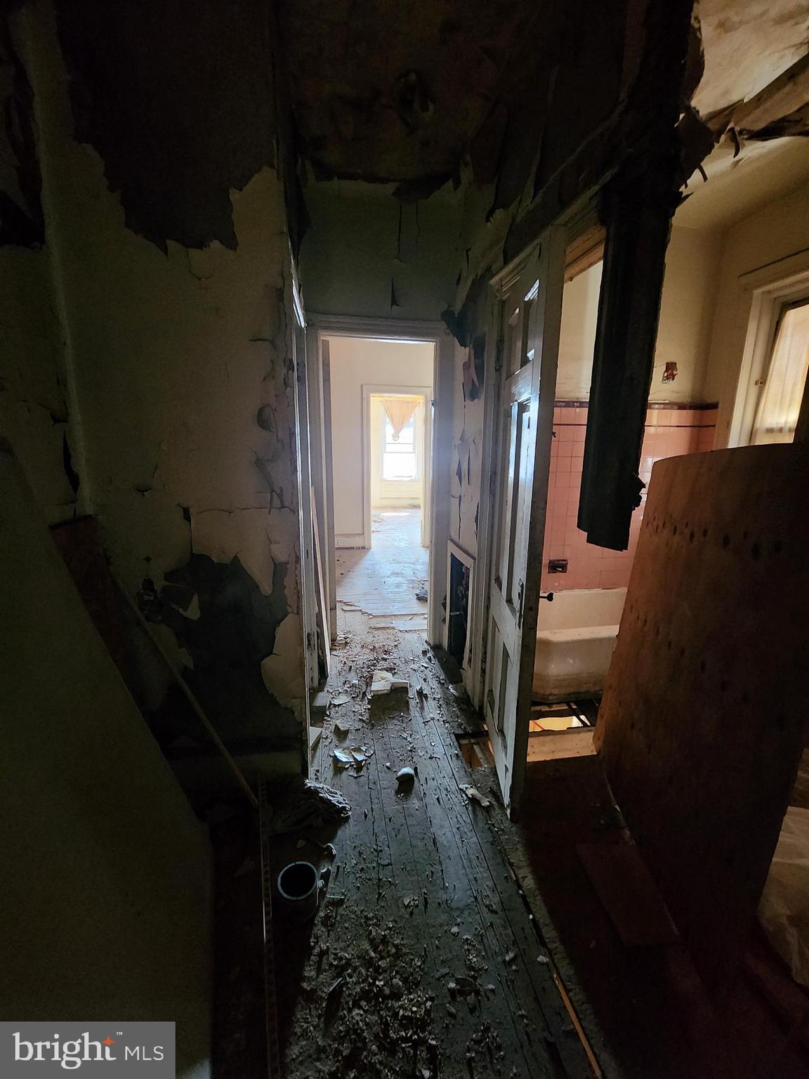 STRAWBERRY MANSION - Residential