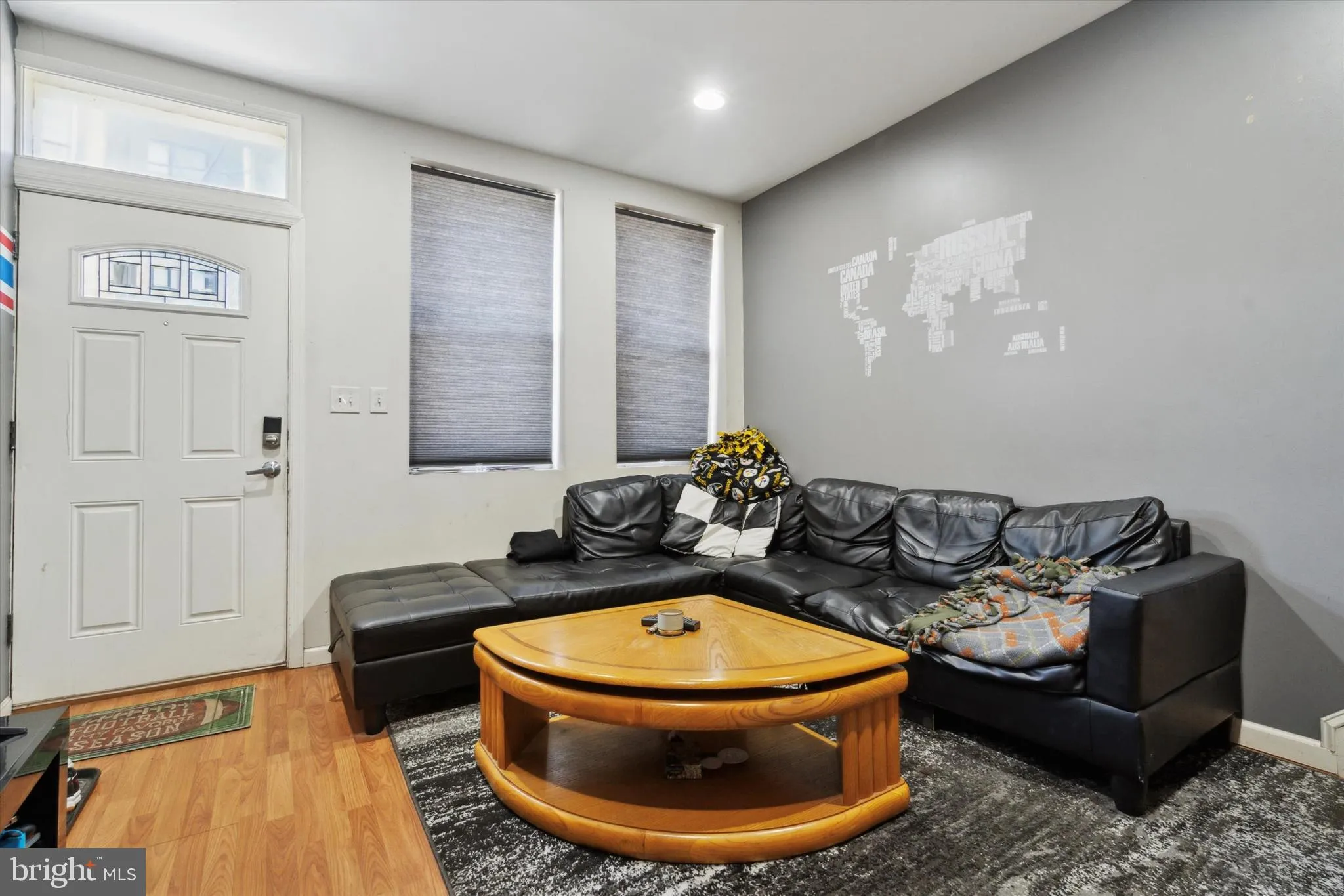 Philadelphia, Pennsylvania 19125, United States, 3 Bedrooms Bedrooms, ,2 BathroomsBathrooms,Residential,Contingent,1755