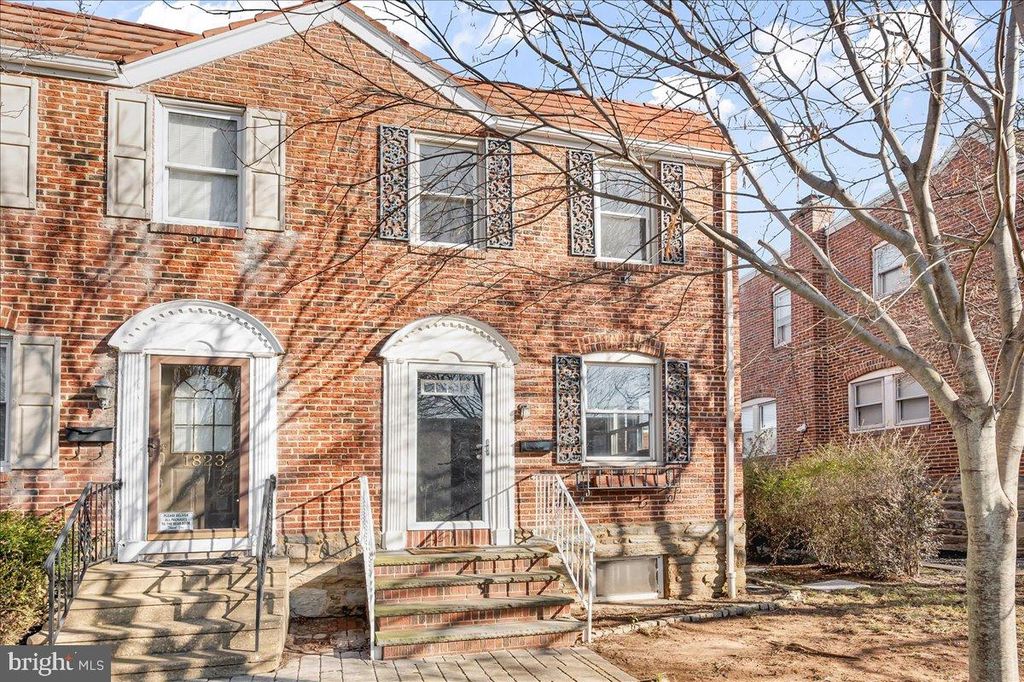 Photo of 1821 Maple Street, WILMIMGTON, DE 19805 (MLS # DENC2095406)