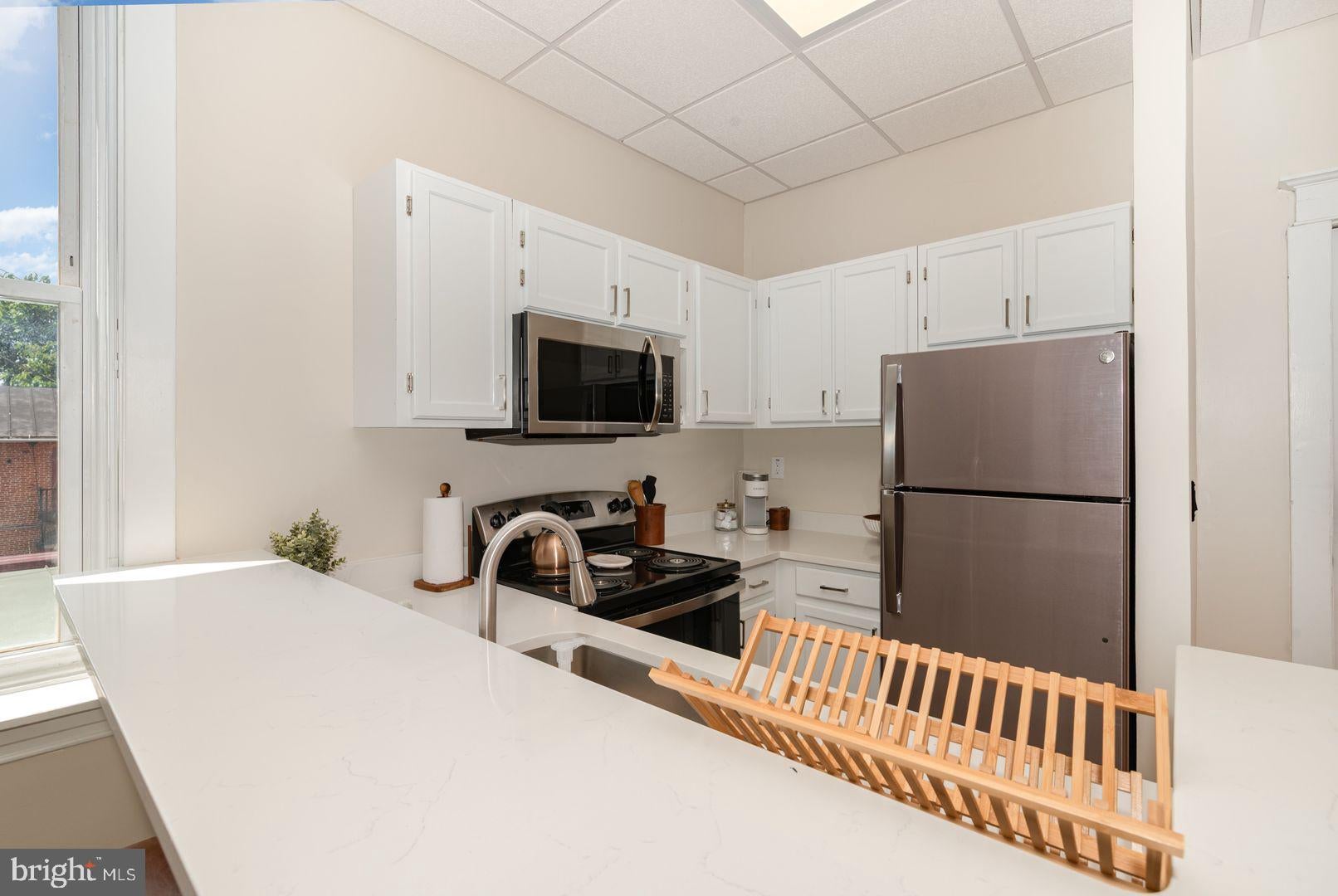32 W HIGH STREET 202