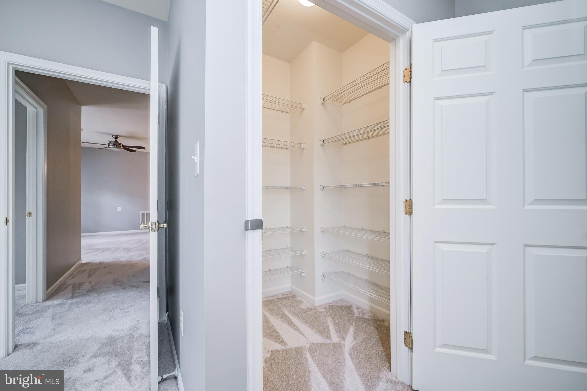 ELKRIDGE CROSSING - Residential