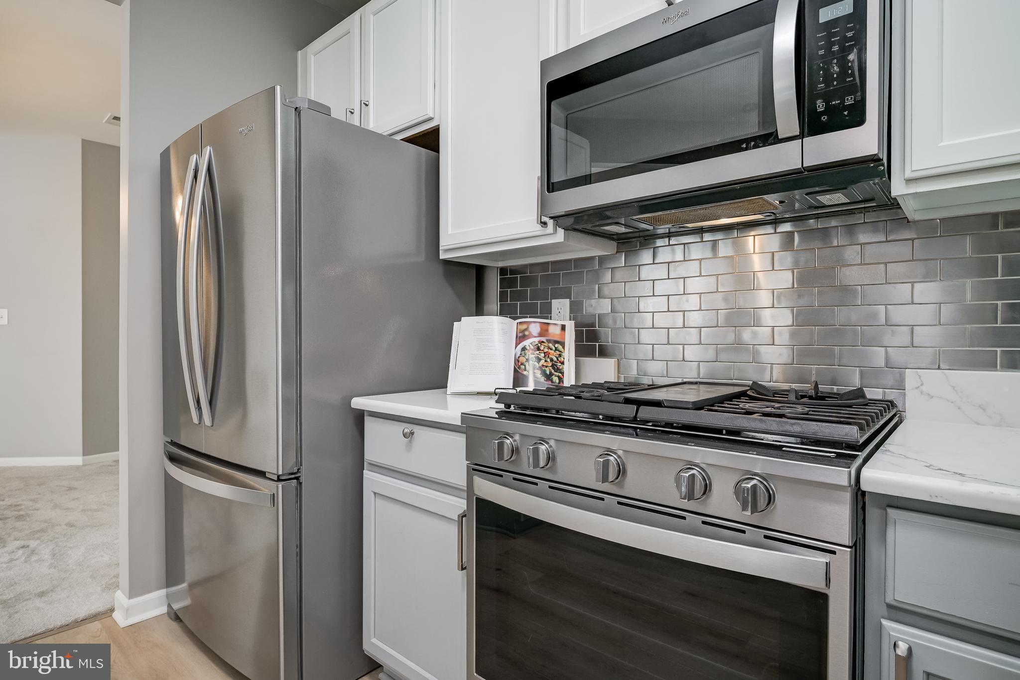 ELKRIDGE CROSSING - Residential