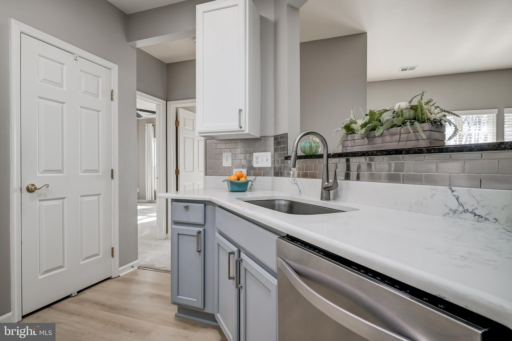 ELKRIDGE CROSSING - Residential