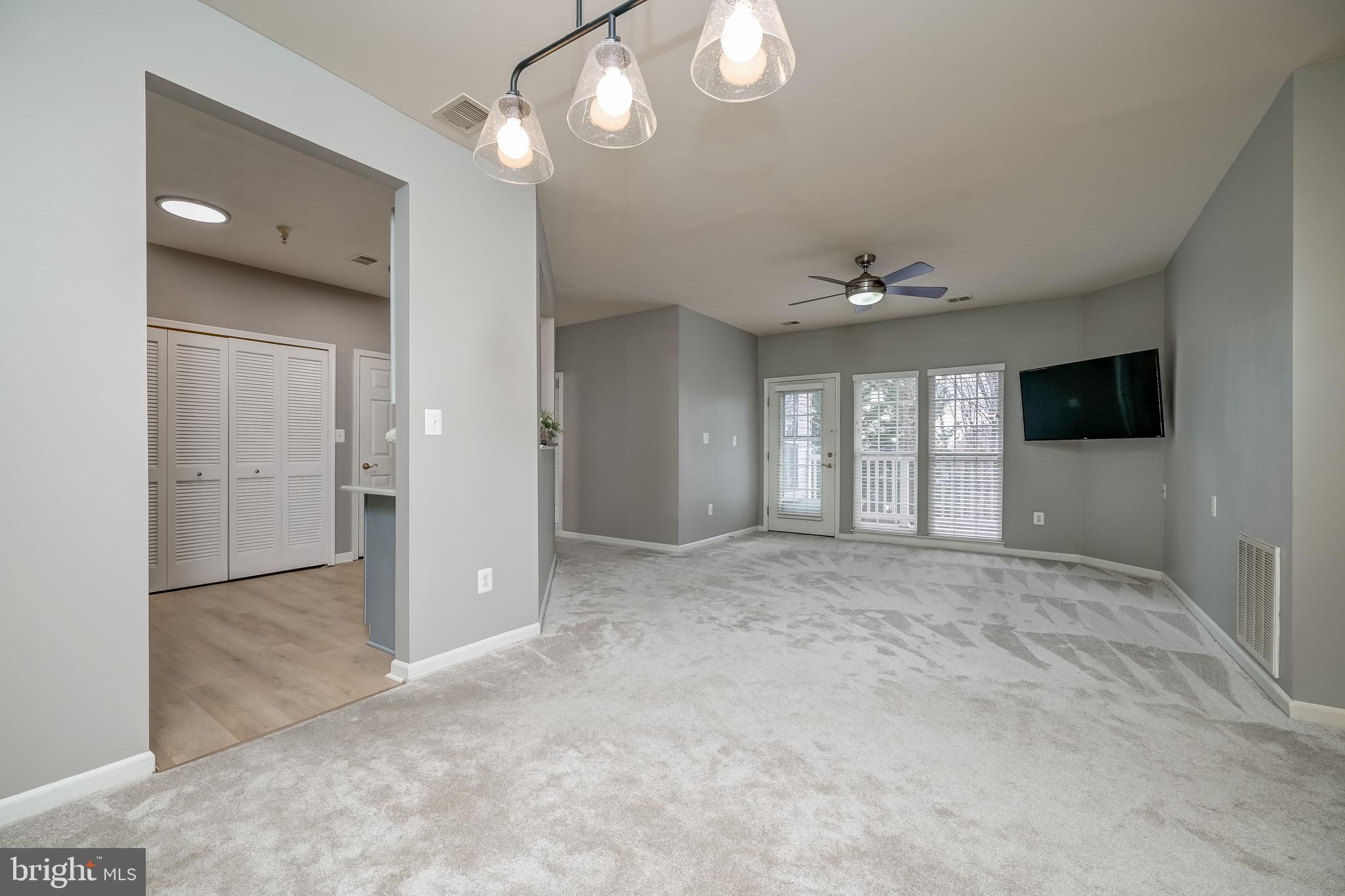 ELKRIDGE CROSSING - Residential