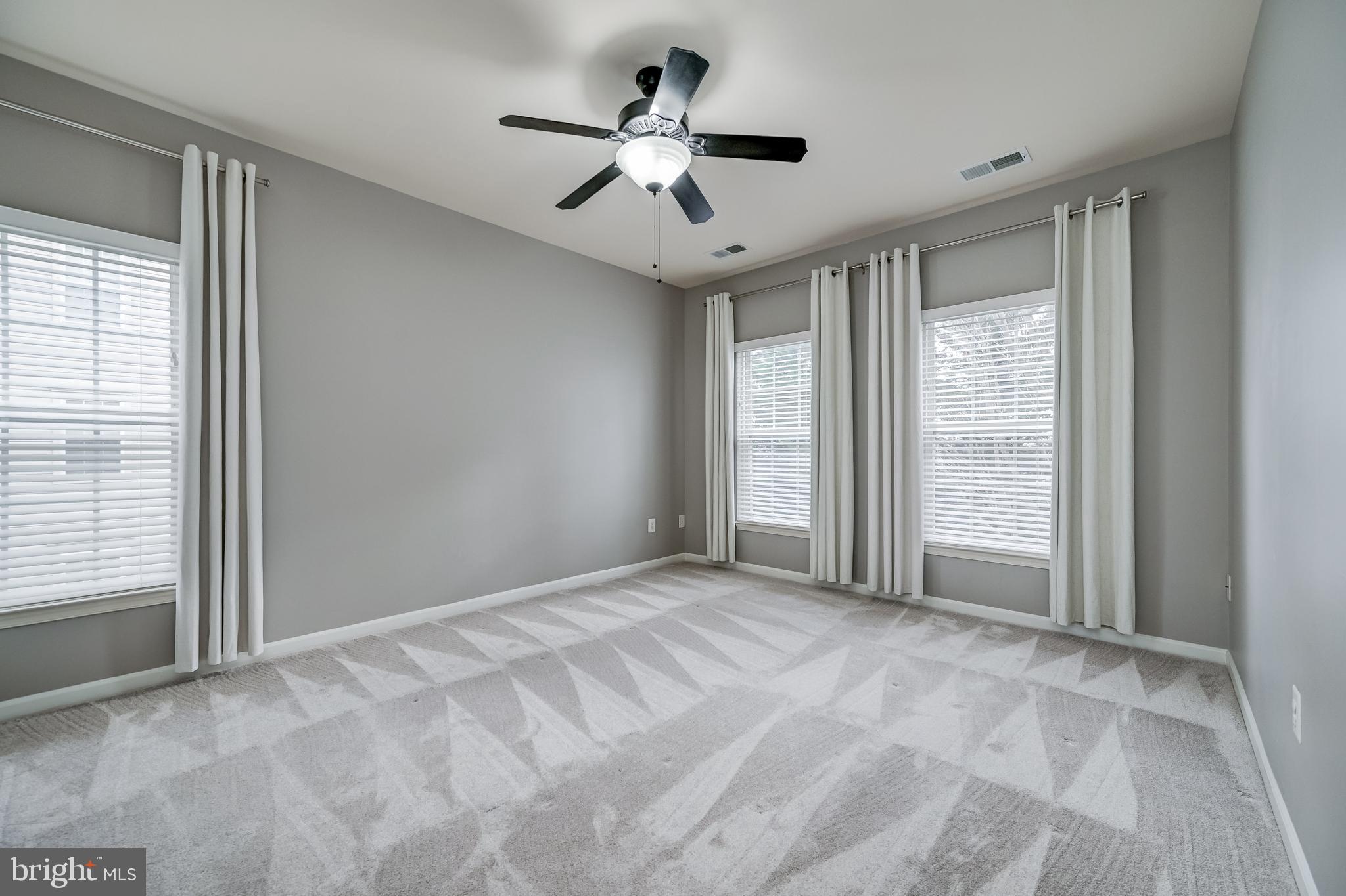 ELKRIDGE CROSSING - Residential