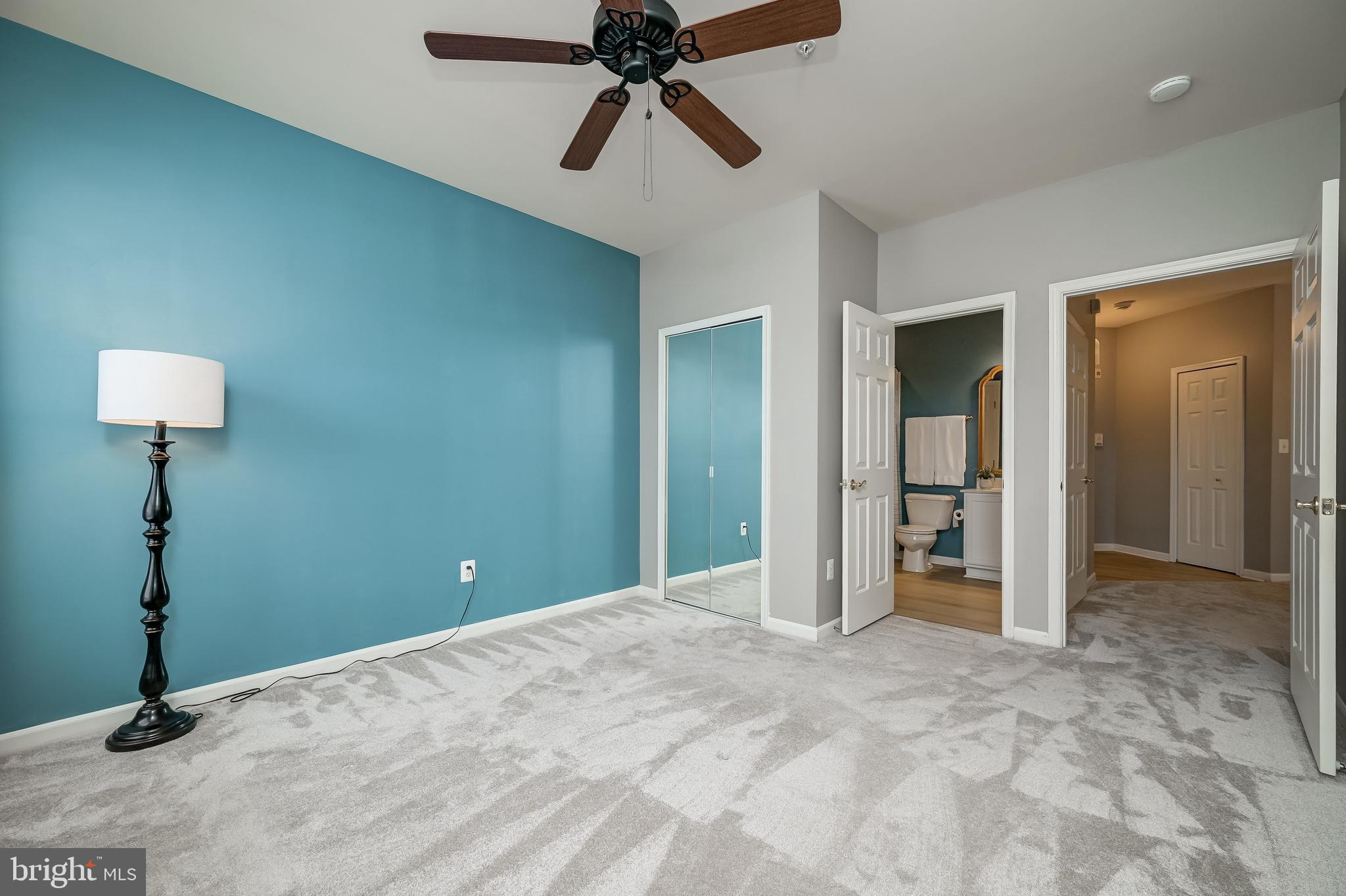 ELKRIDGE CROSSING - Residential