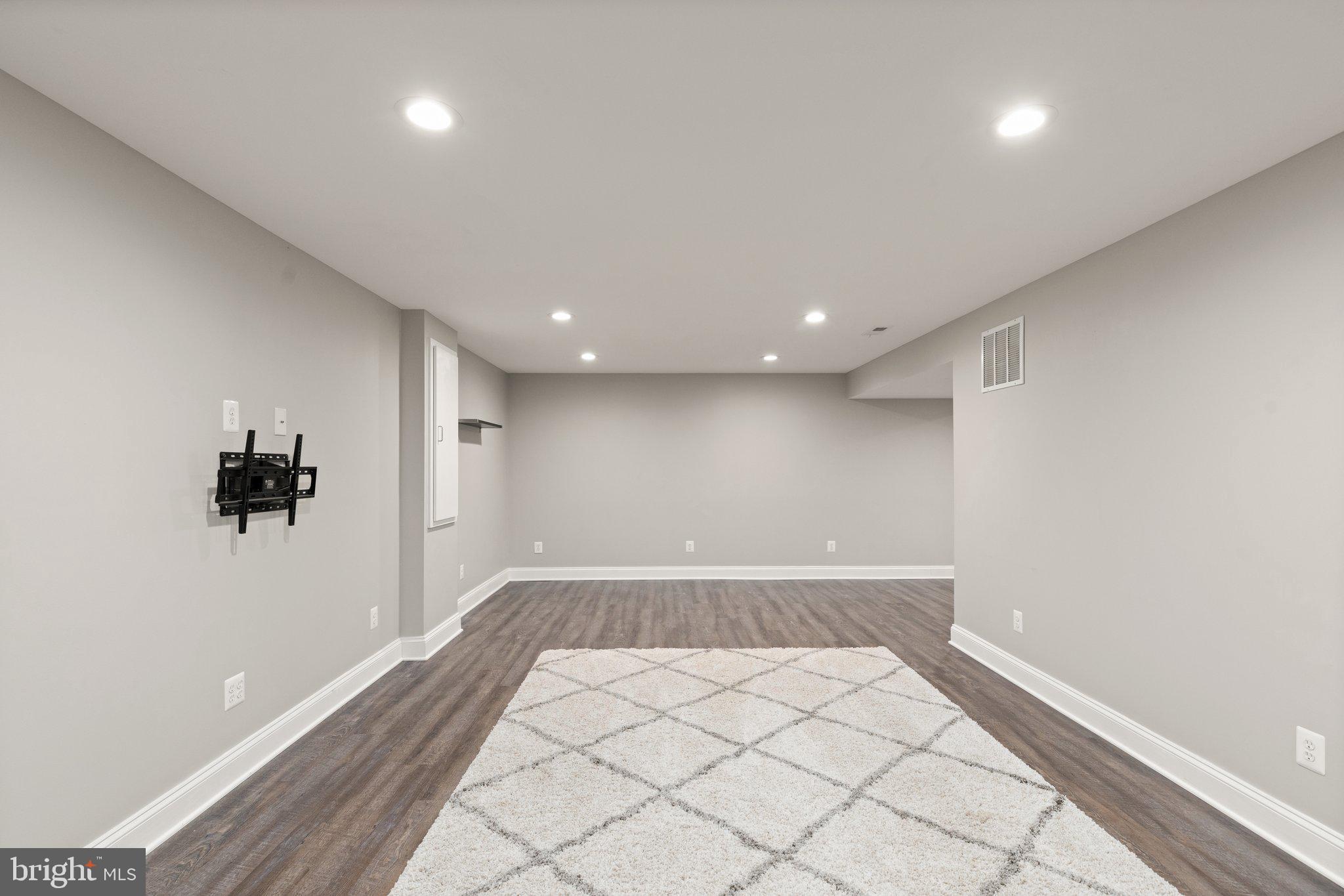 FAIRWIND FARMS - Residential