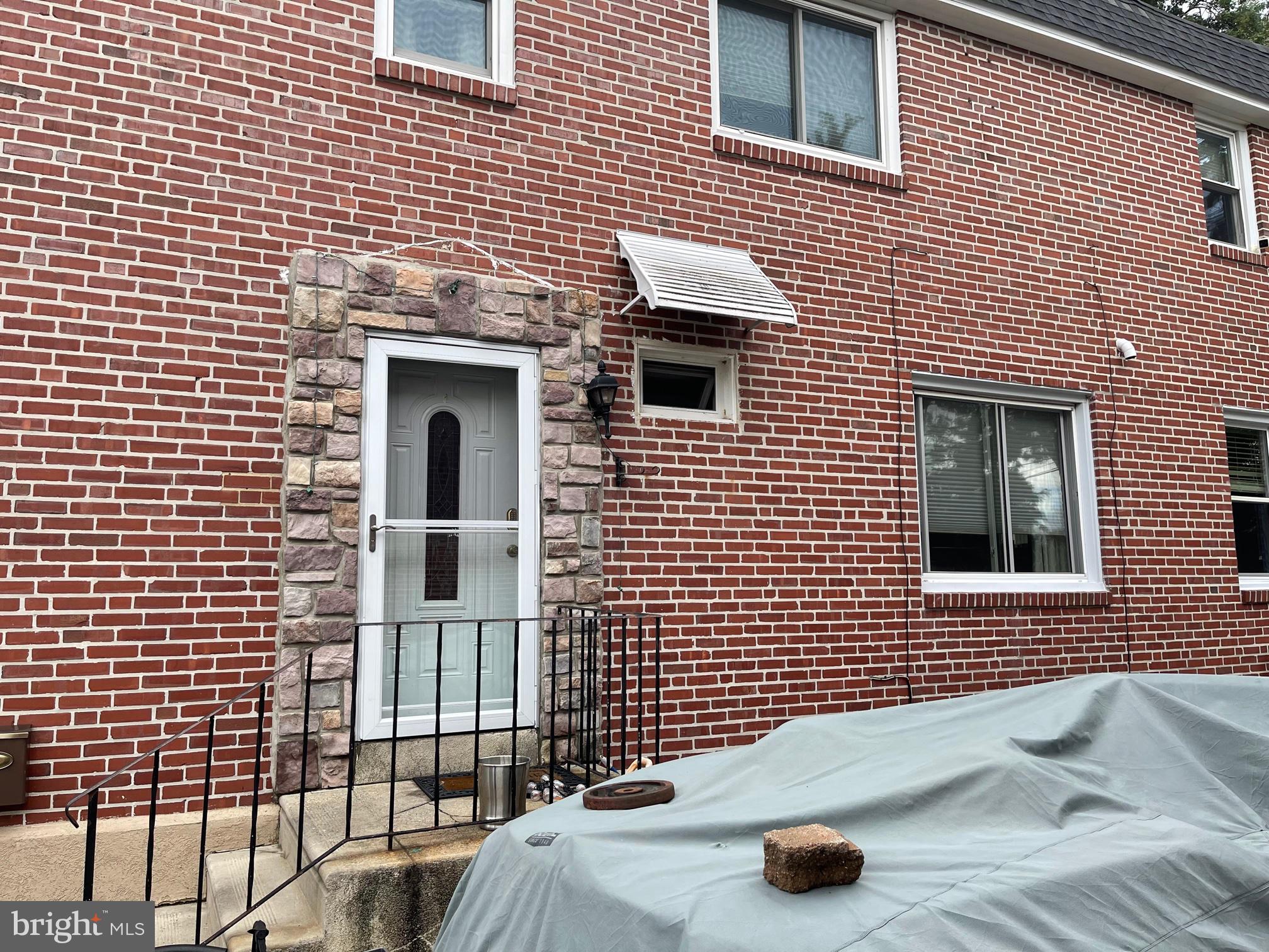 SHARON HILL - Residential