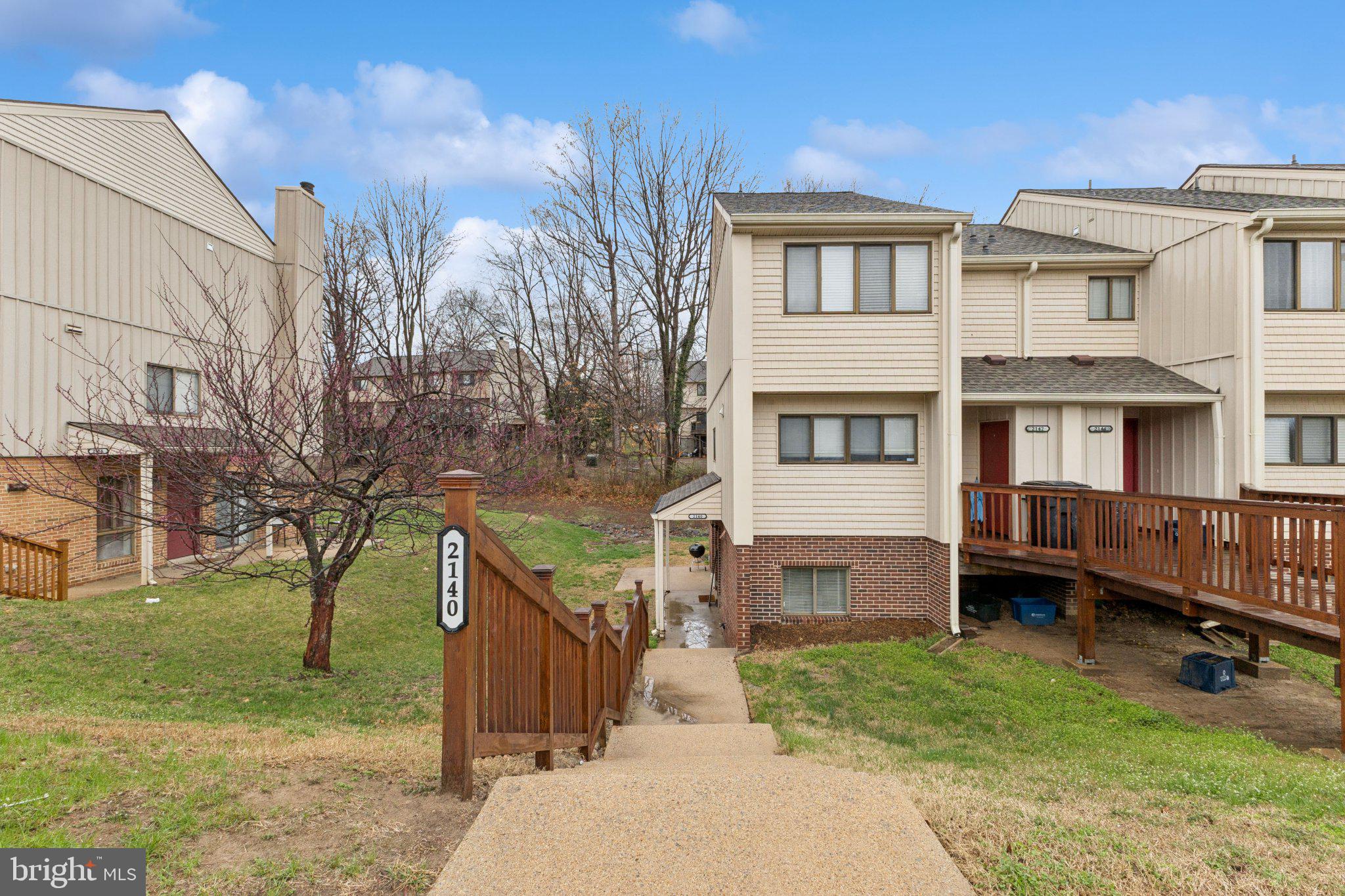 RIPPON LANDING - Residential