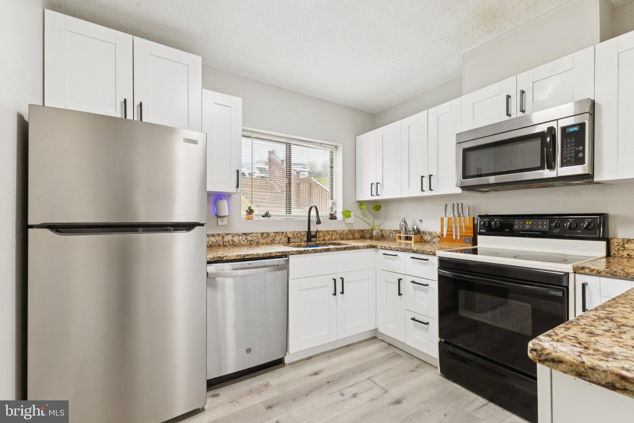 RIPPON LANDING - Residential