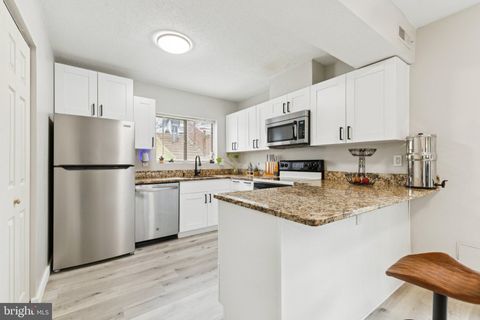 Condo For Sale - 2140 Gunsmith Terrace<br/> Prince William County, WOODBRIDGE, VA 22191