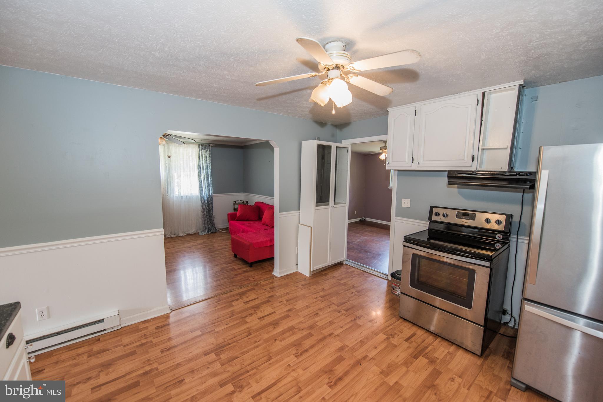 COLONIAL VILLAGE - Residential