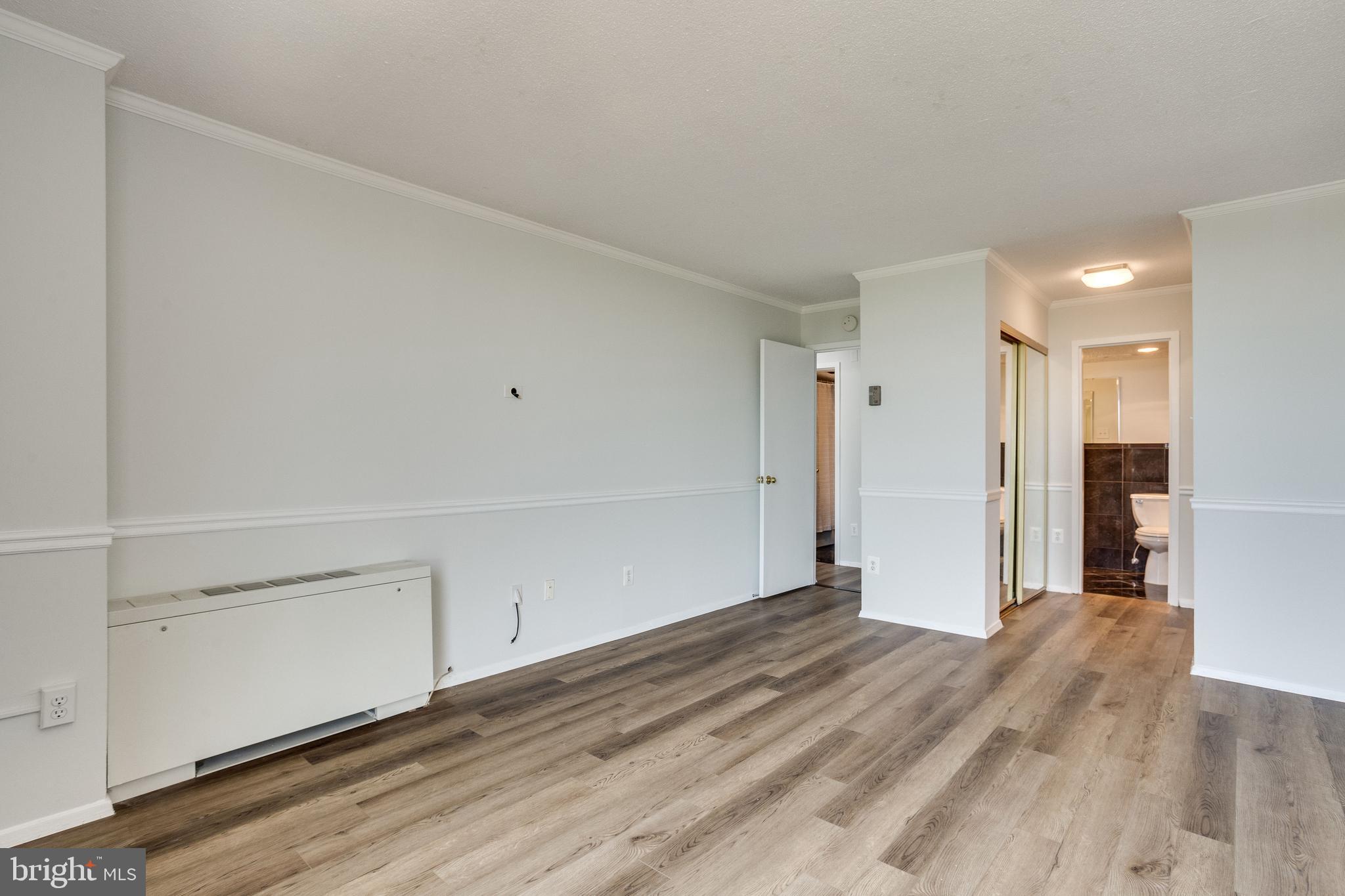 TOWERS IN WESTCHESTER PARK - Residential