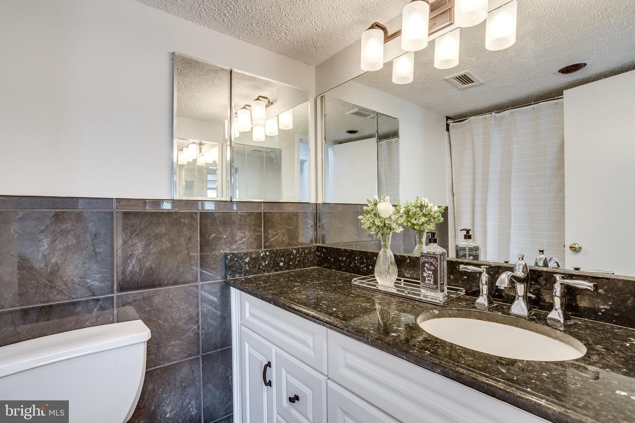 TOWERS IN WESTCHESTER PARK - Residential