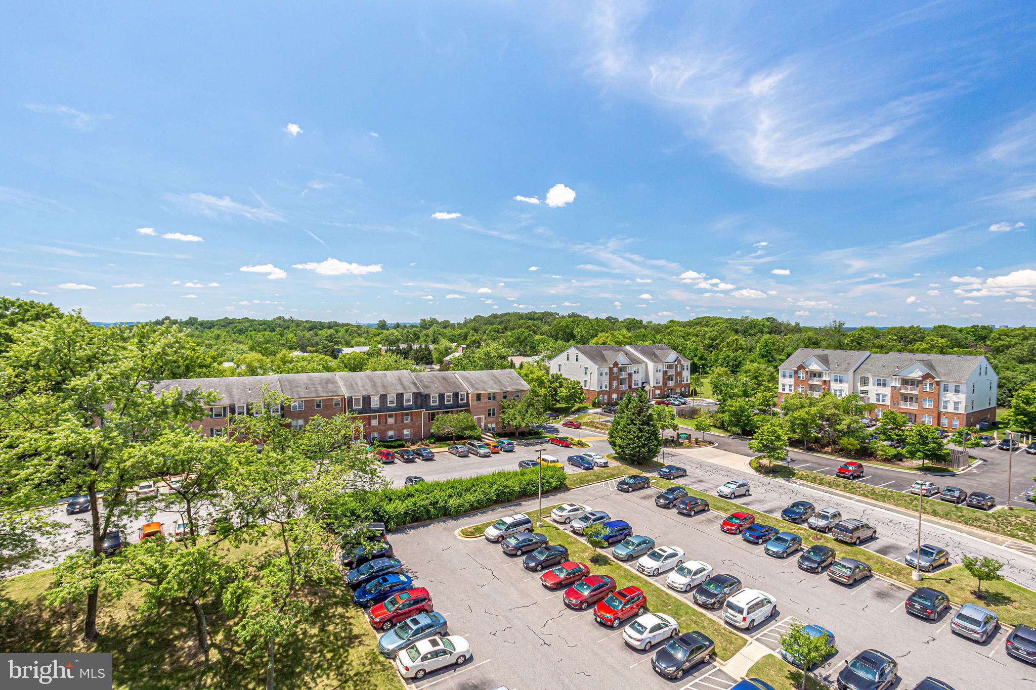 TOWERS IN WESTCHESTER PARK - Residential