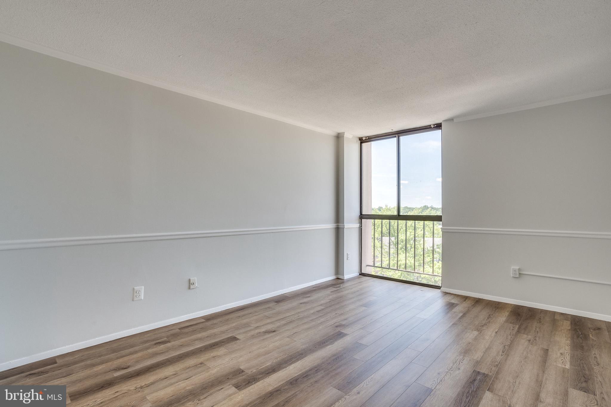 TOWERS IN WESTCHESTER PARK - Residential