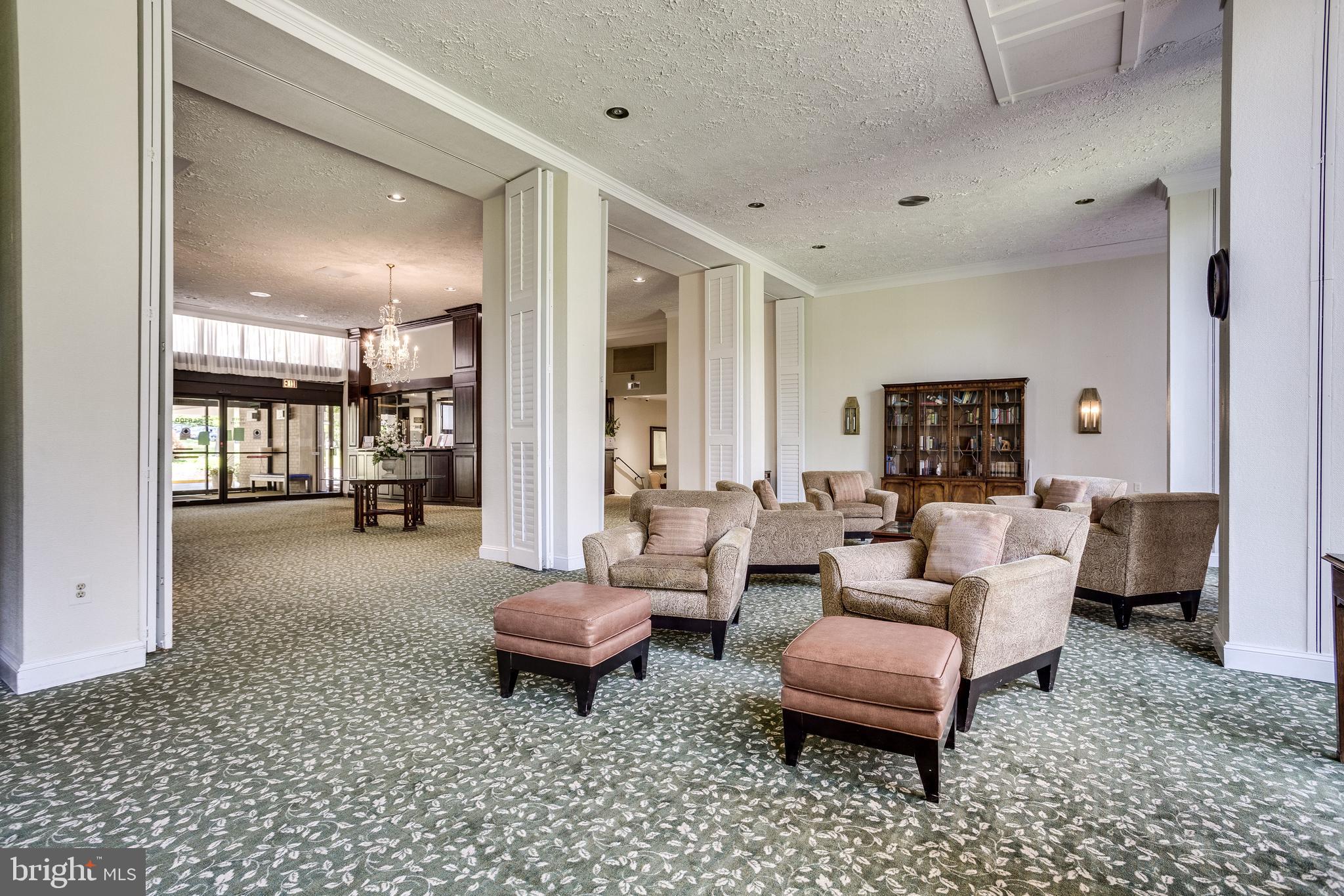 TOWERS IN WESTCHESTER PARK - Residential