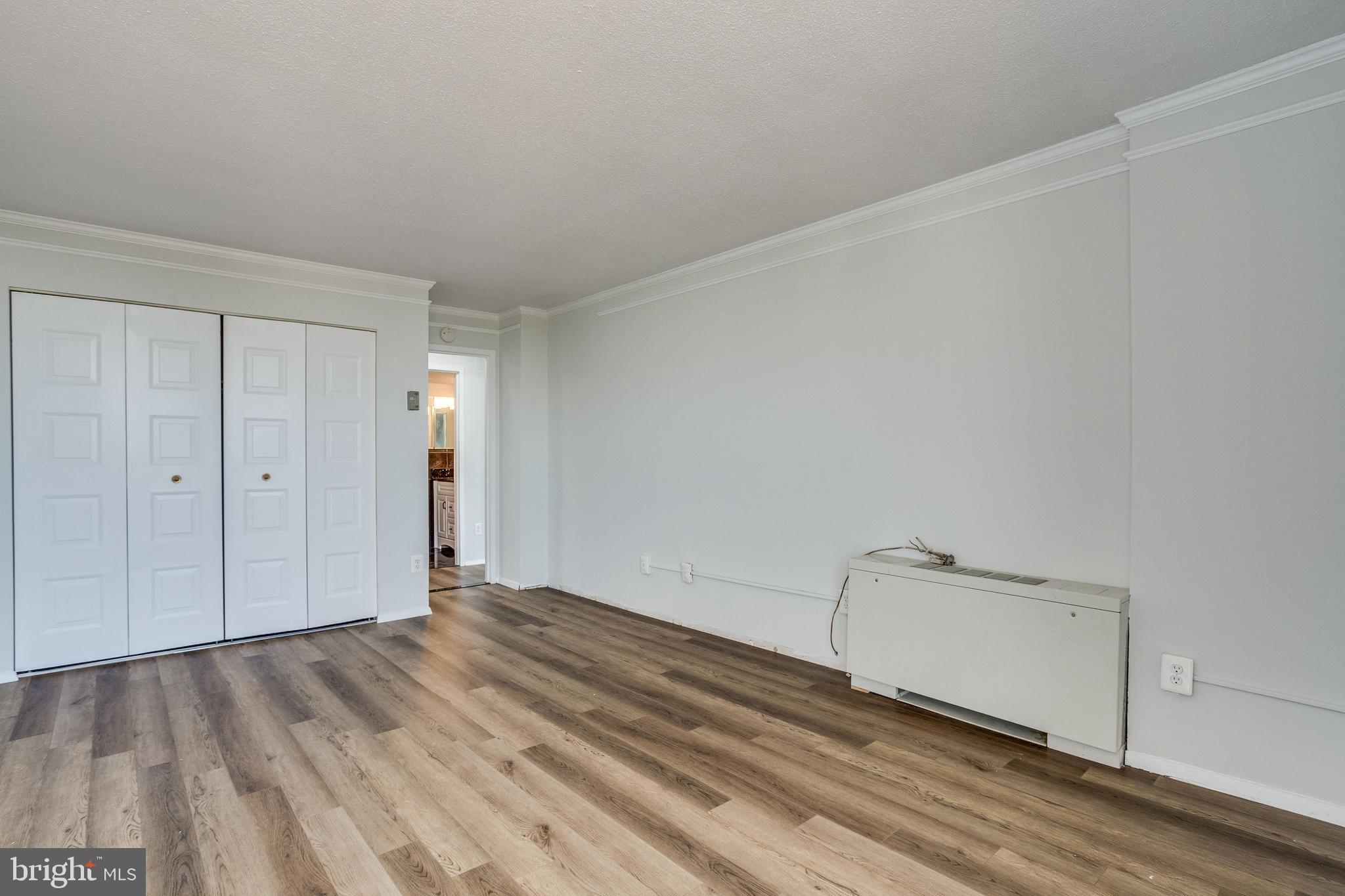 TOWERS IN WESTCHESTER PARK - Residential