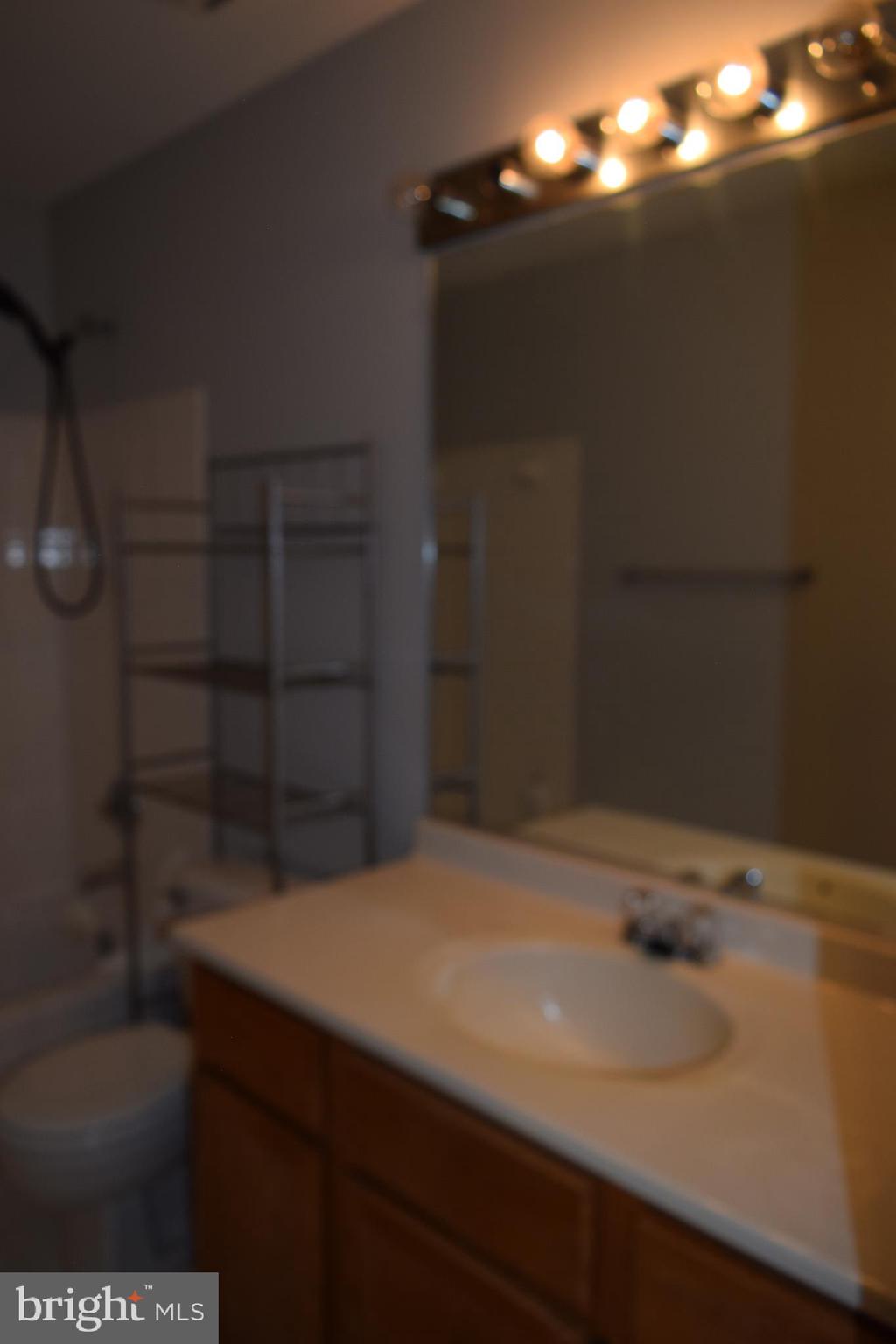 MAYFAIR - Residential Lease