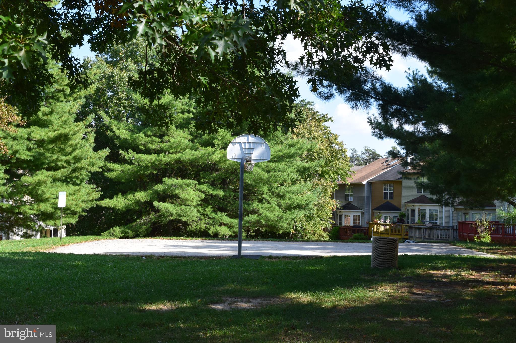 MAYFAIR - Residential Lease