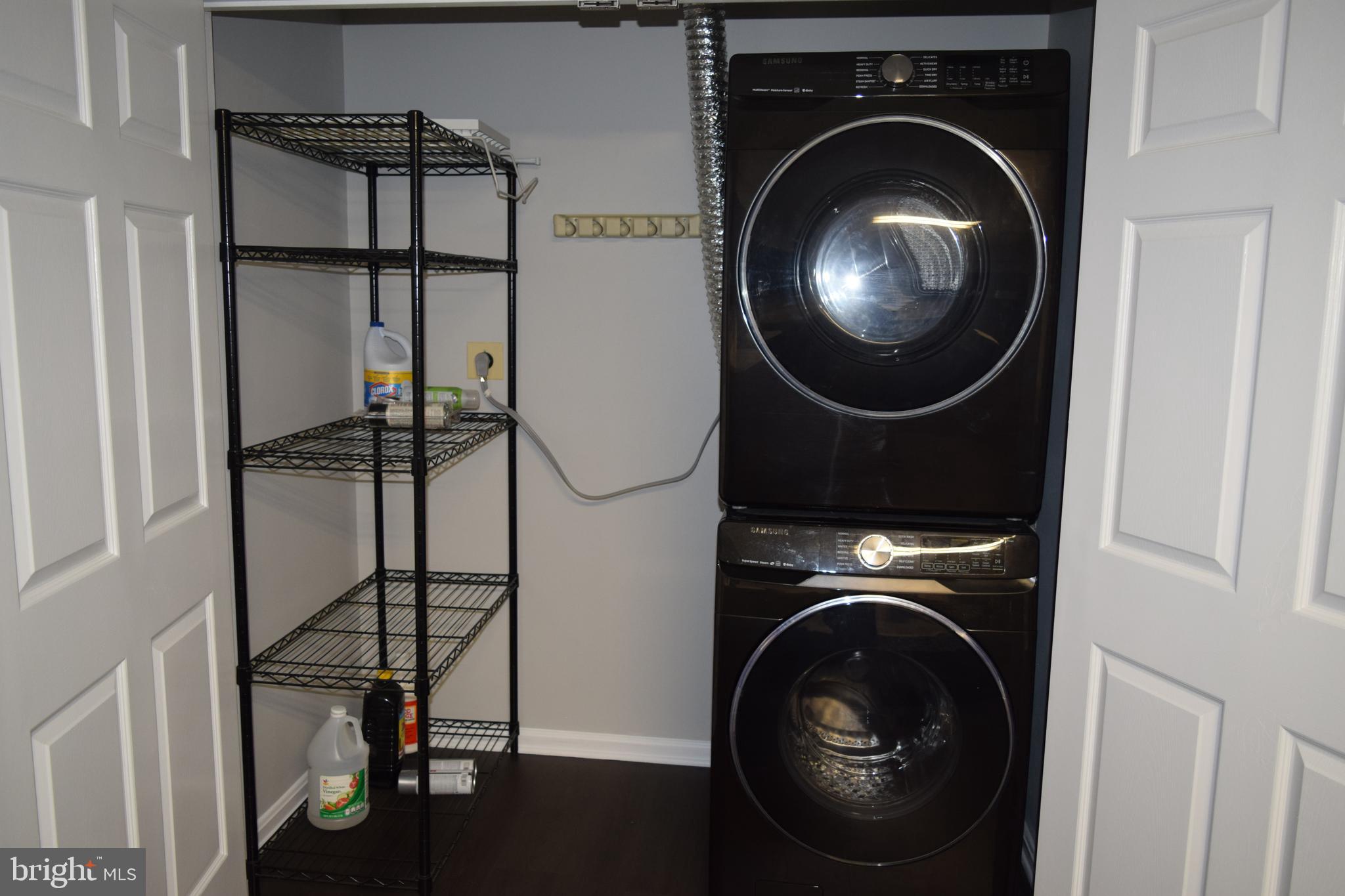 MAYFAIR - Residential Lease