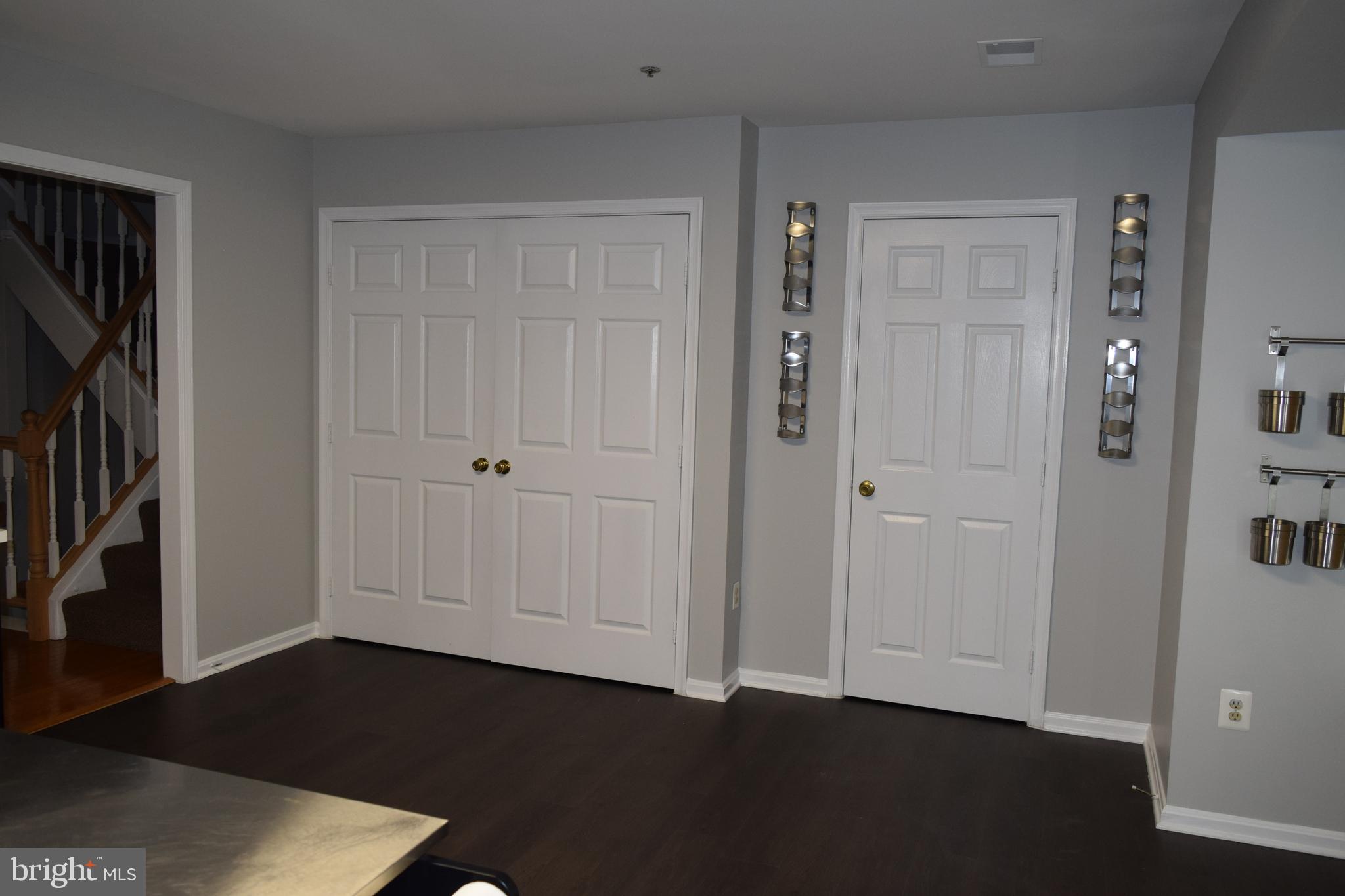 MAYFAIR - Residential Lease