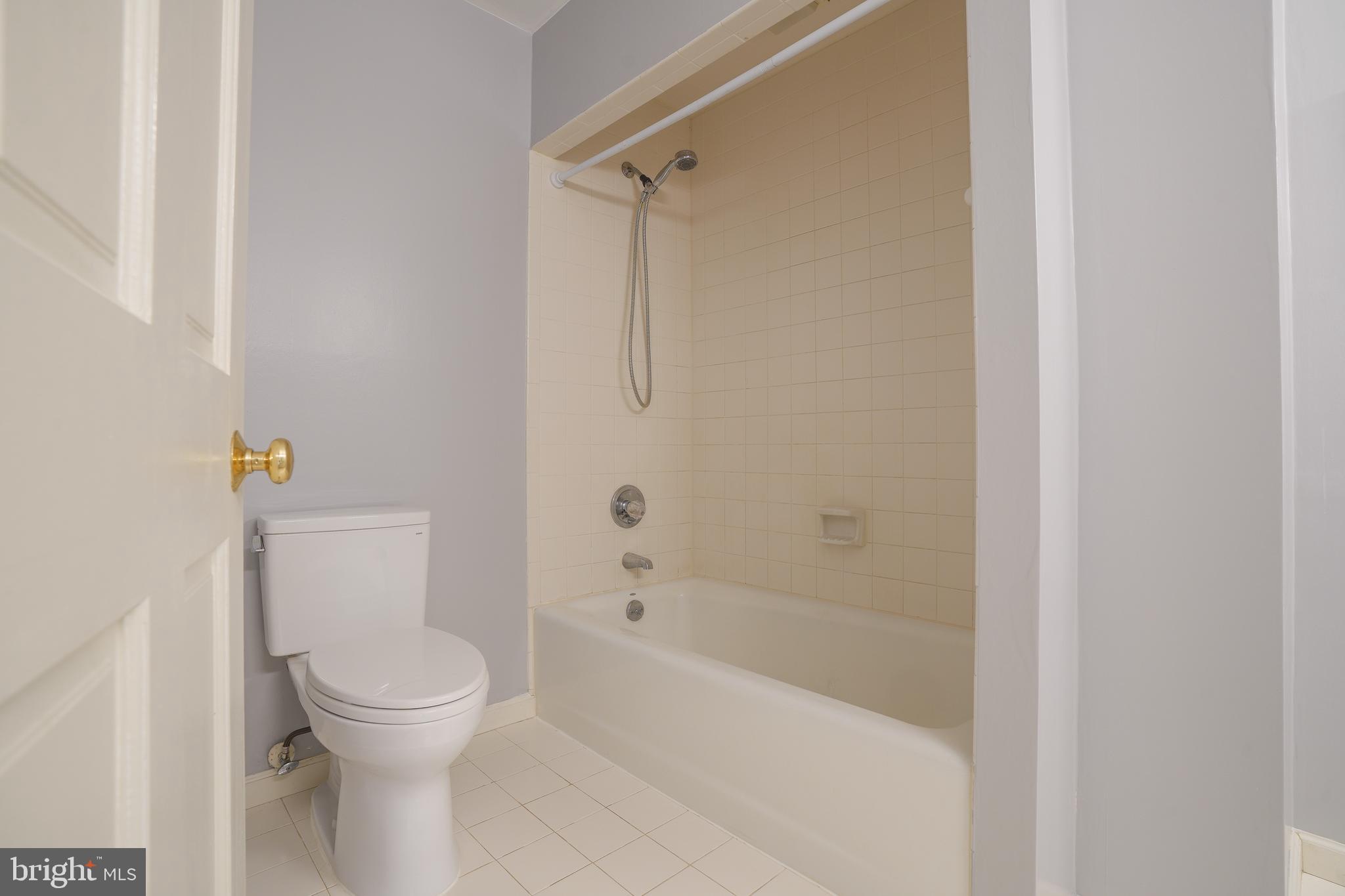 OAKLAND MILLS - Residential