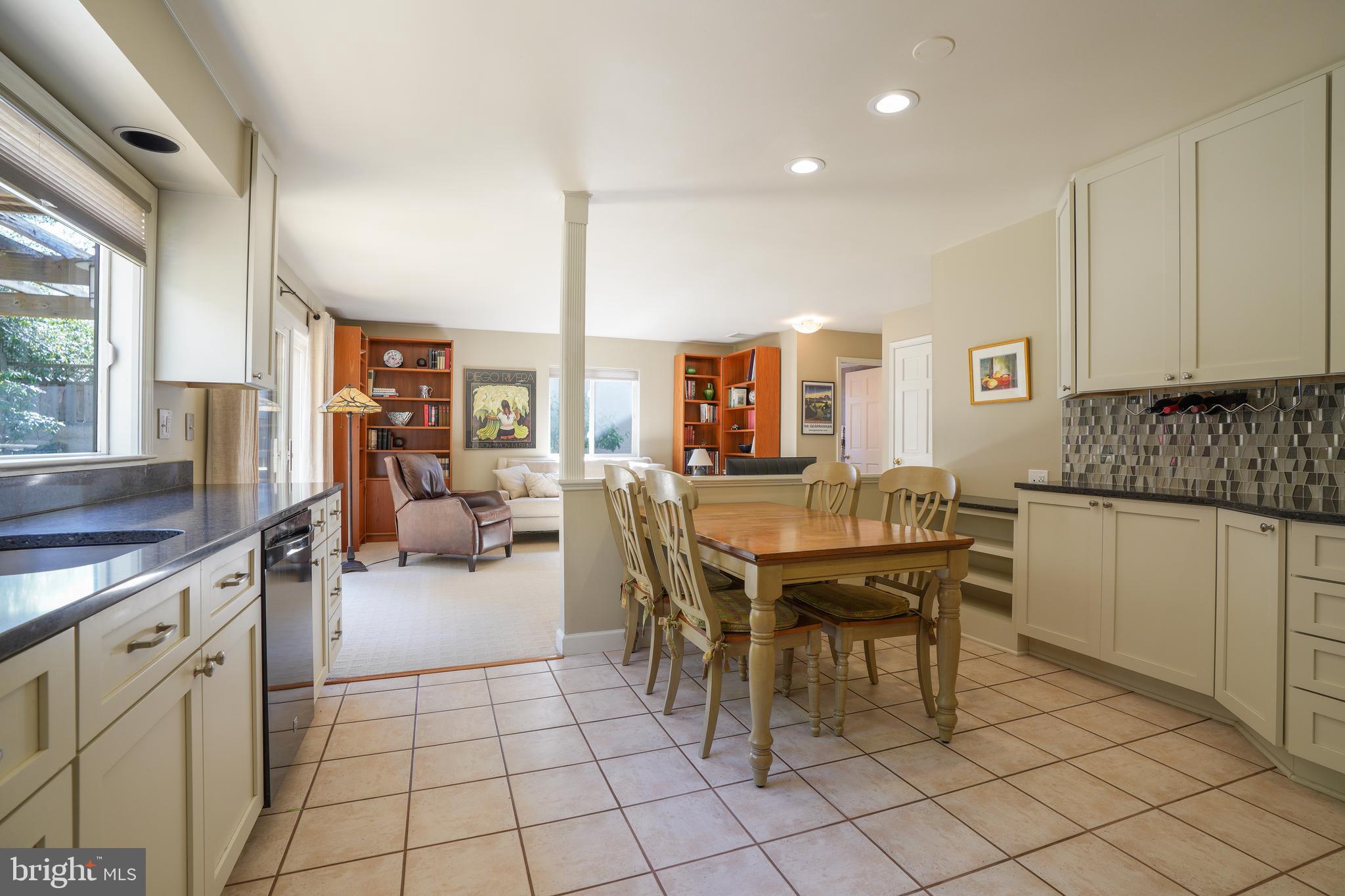 OAKLAND MILLS - Residential