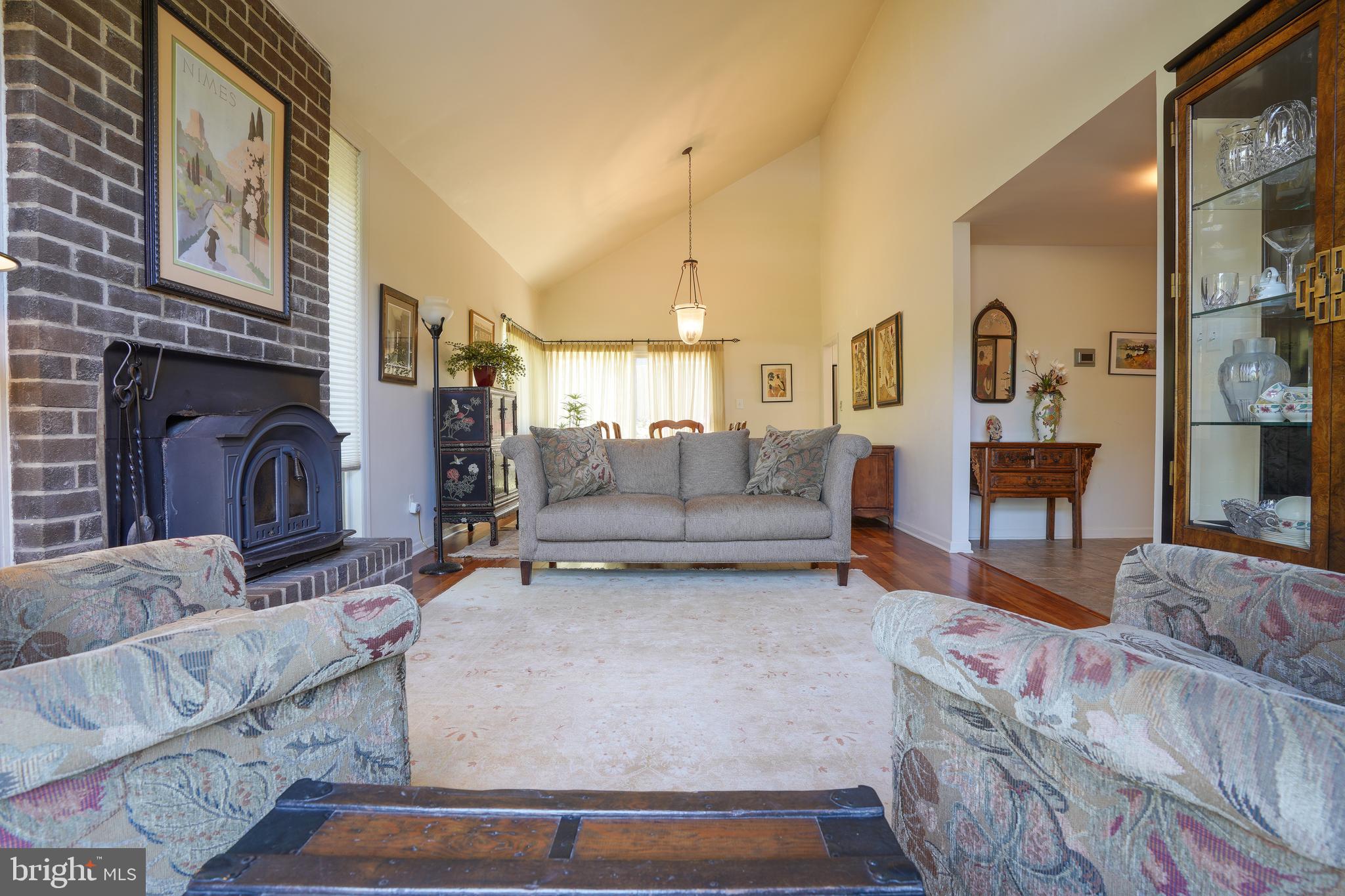 OAKLAND MILLS - Residential