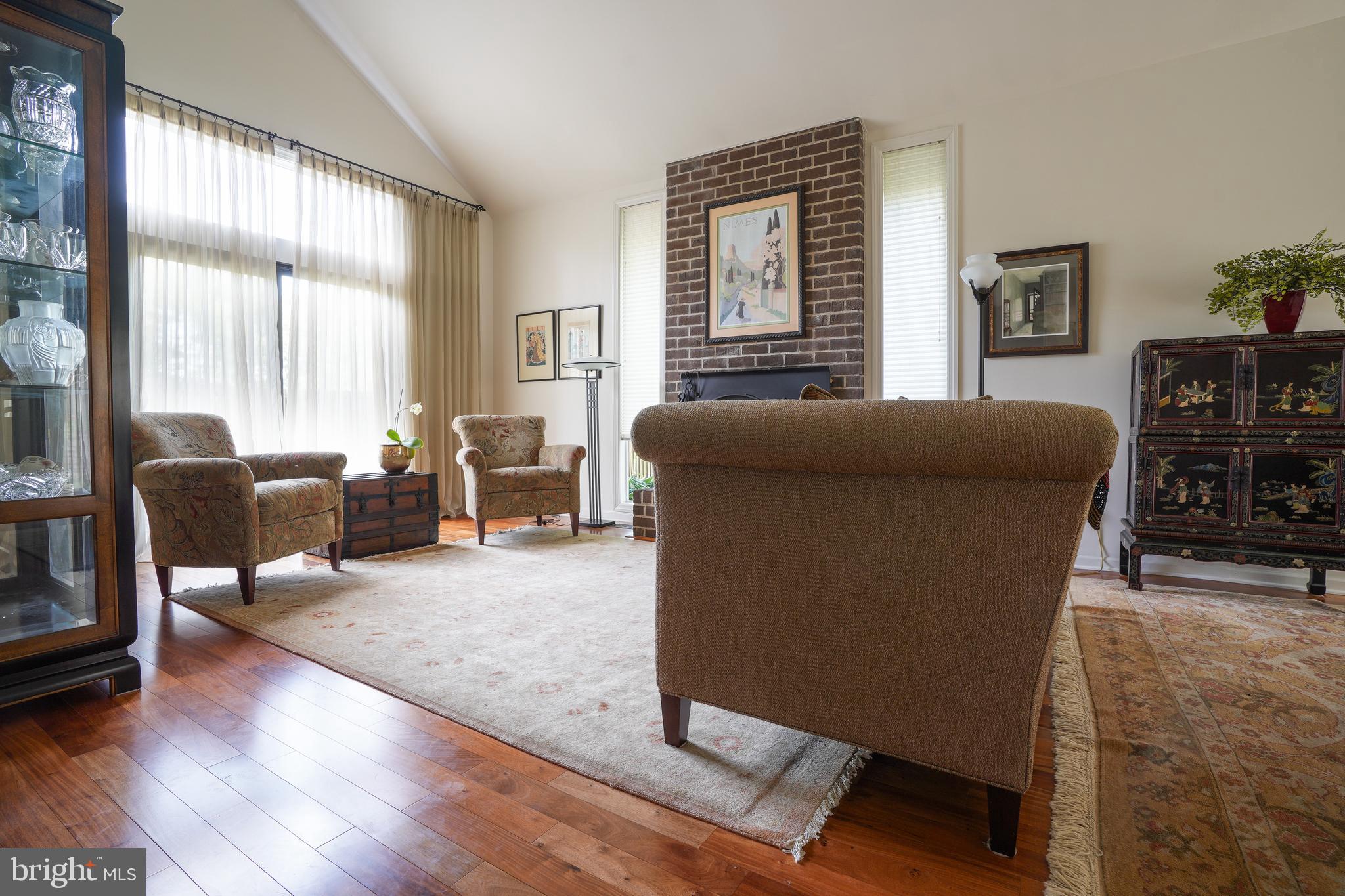 OAKLAND MILLS - Residential