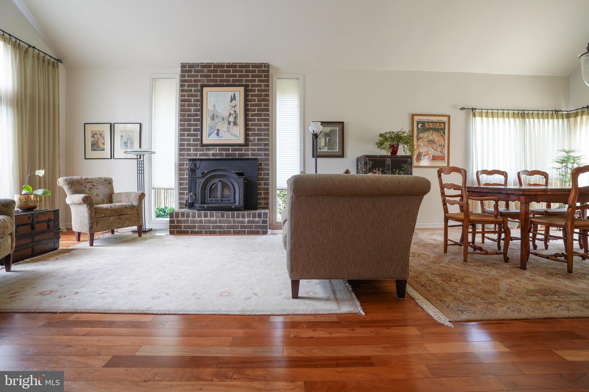 OAKLAND MILLS - Residential