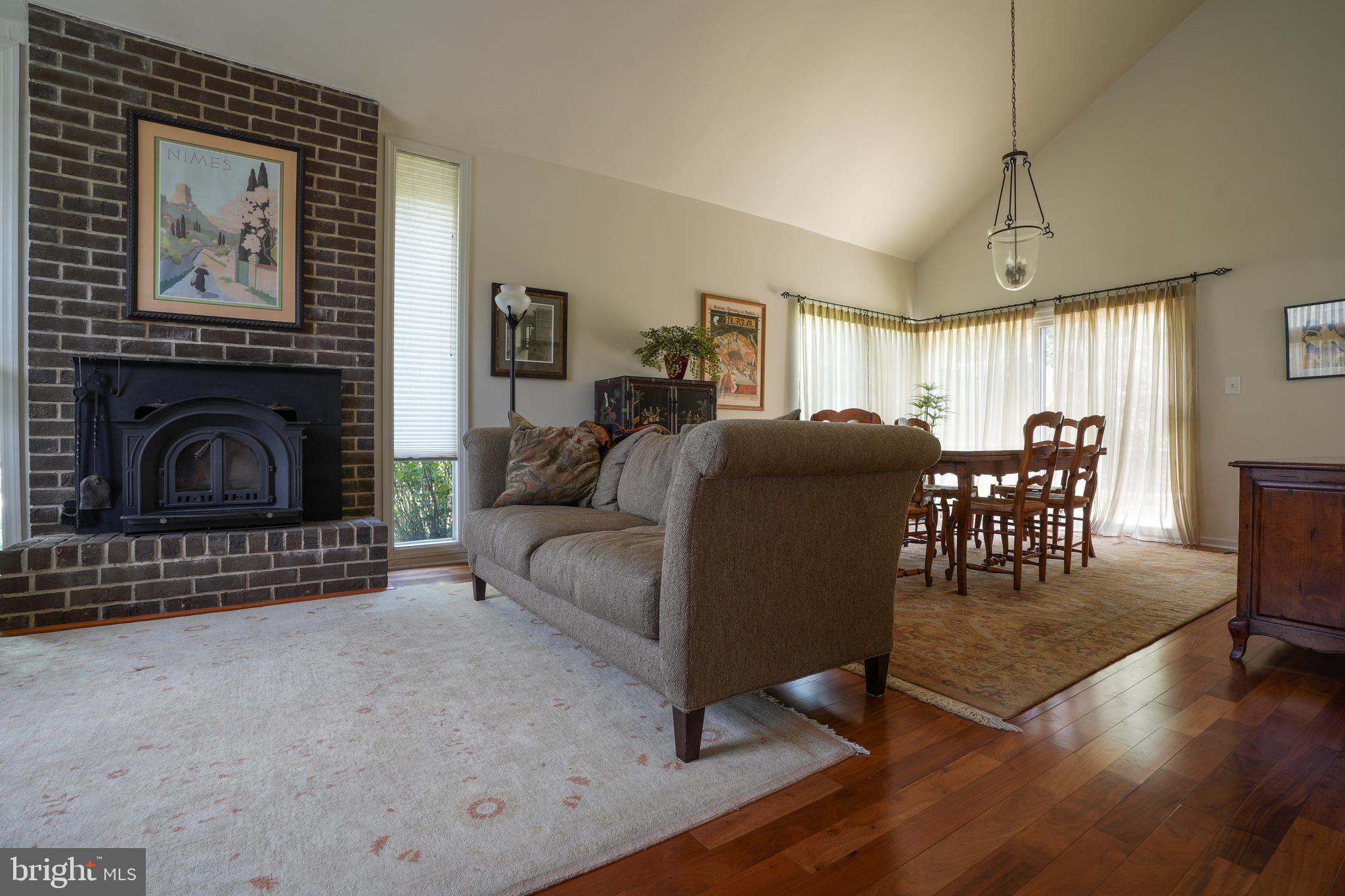 OAKLAND MILLS - Residential