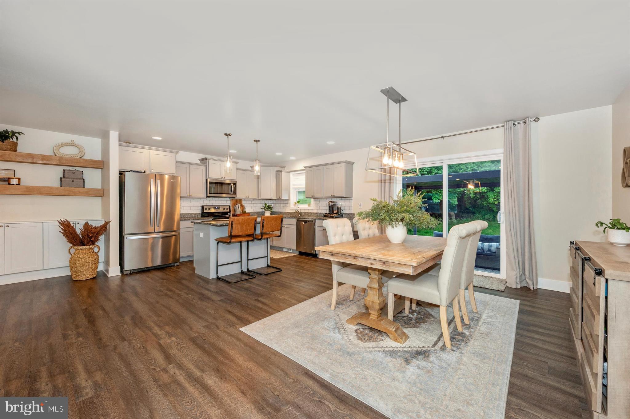 HUNTERS RIDGE - Residential