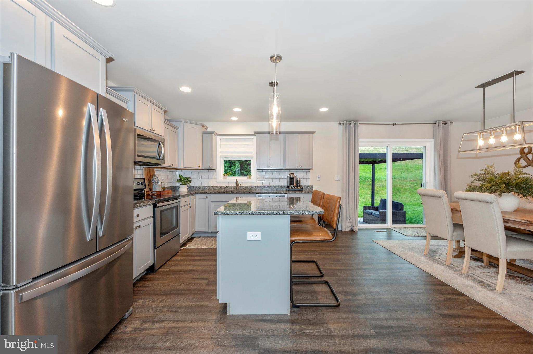 HUNTERS RIDGE - Residential