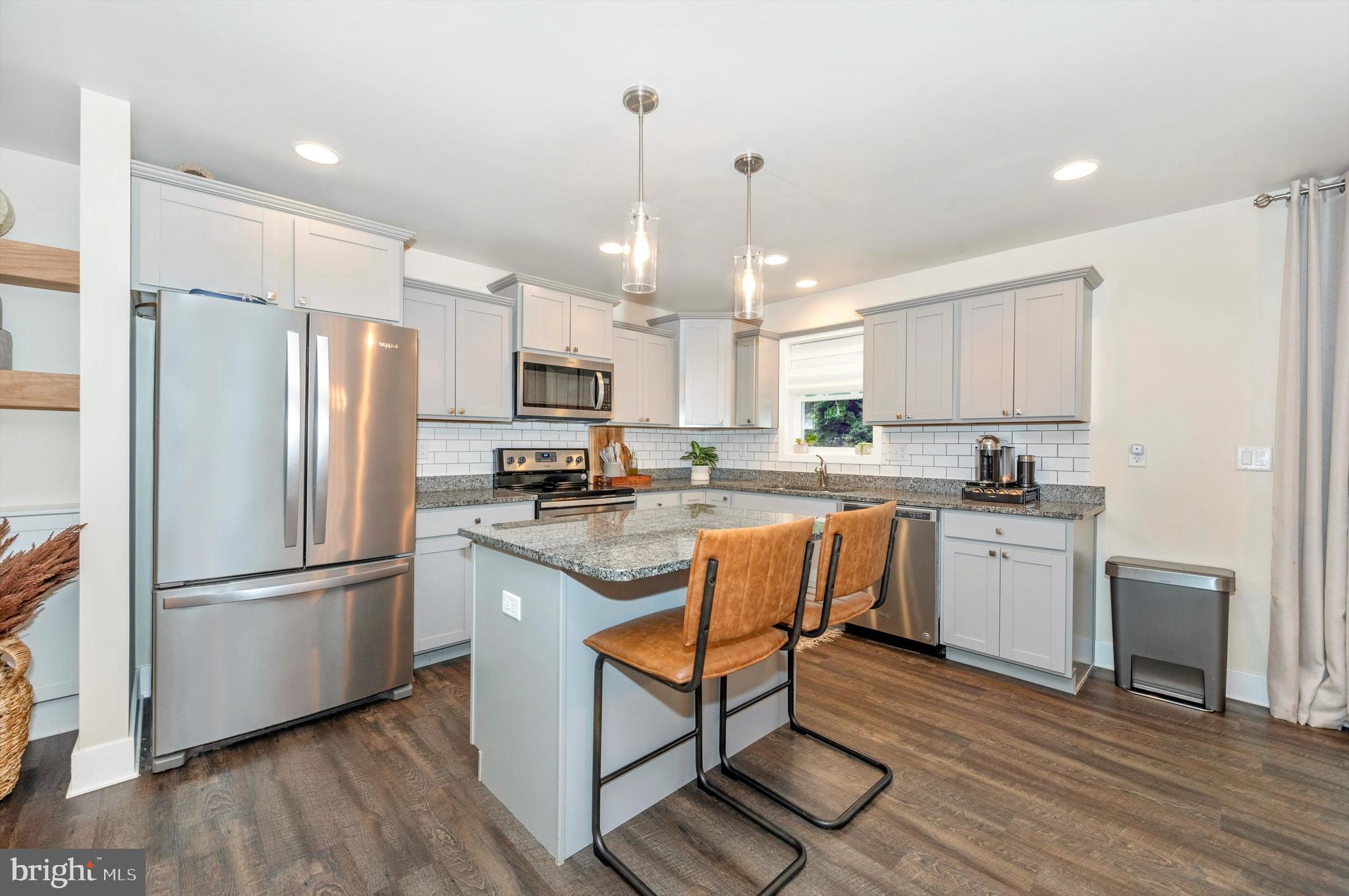 HUNTERS RIDGE - Residential