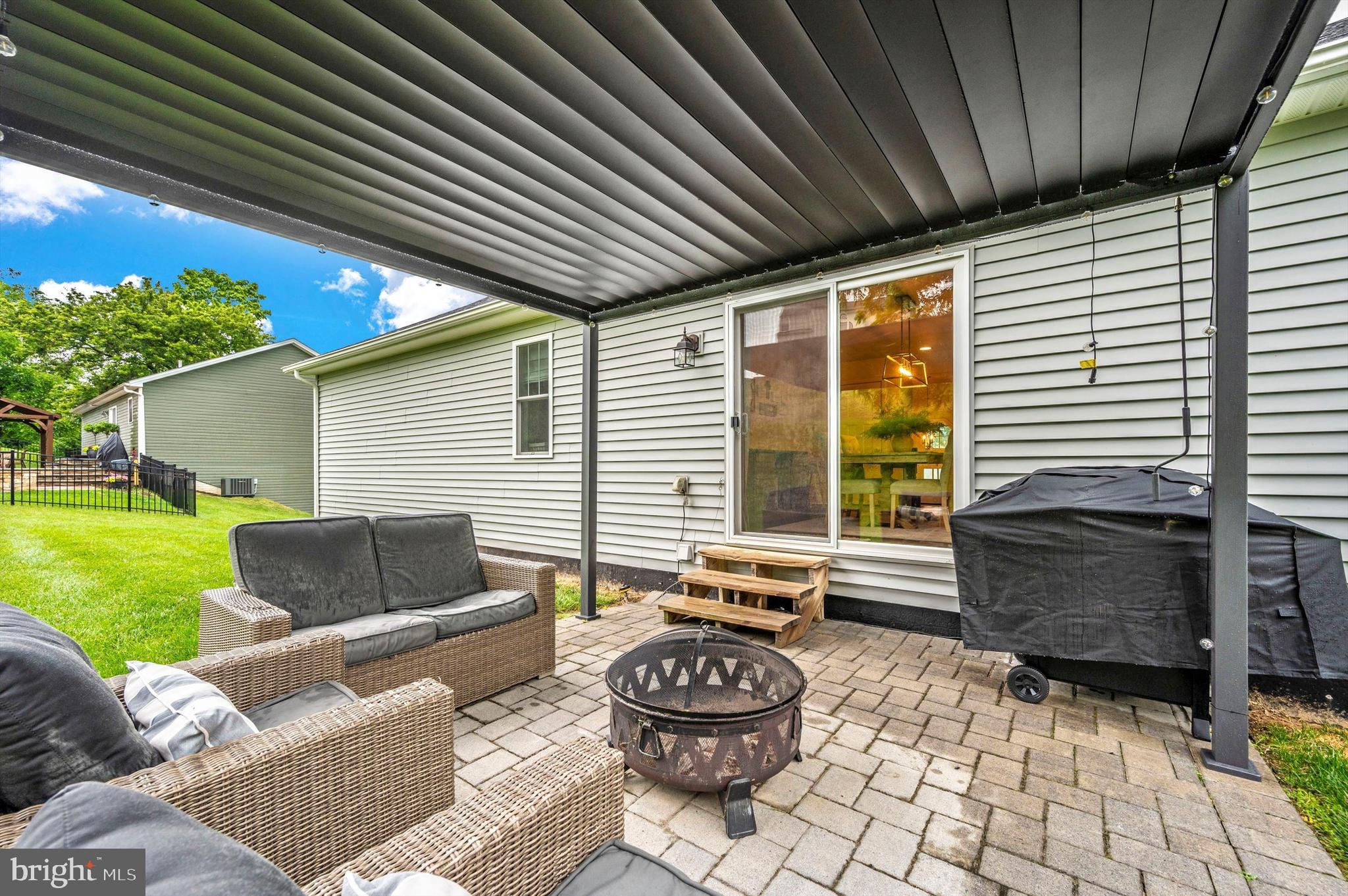 HUNTERS RIDGE - Residential