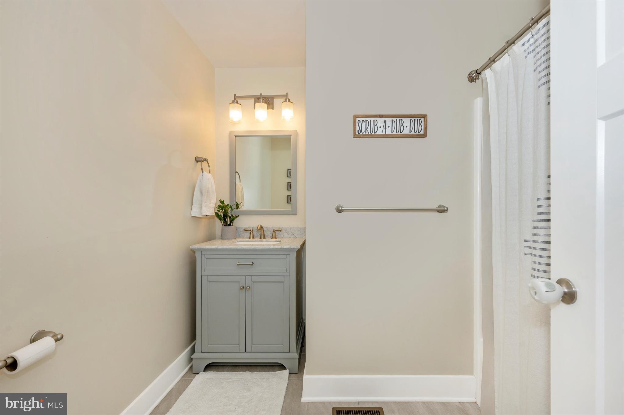 HUNTERS RIDGE - Residential