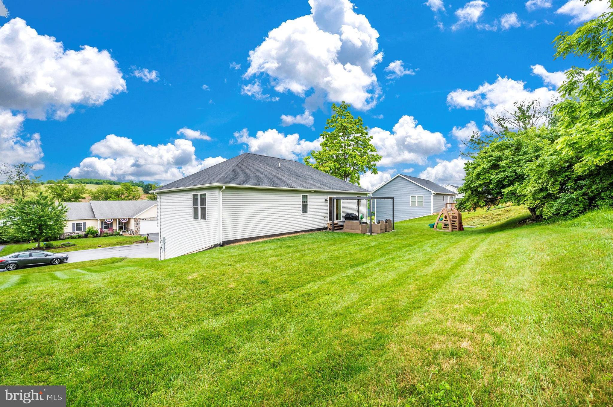 HUNTERS RIDGE - Residential