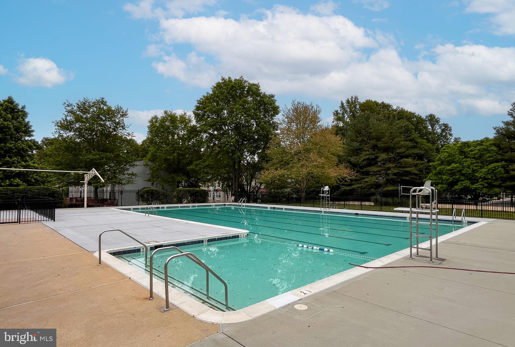 HALLOWELL - Residential