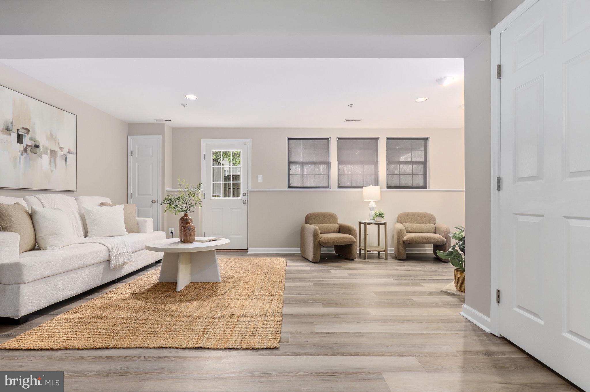 HALLOWELL - Residential