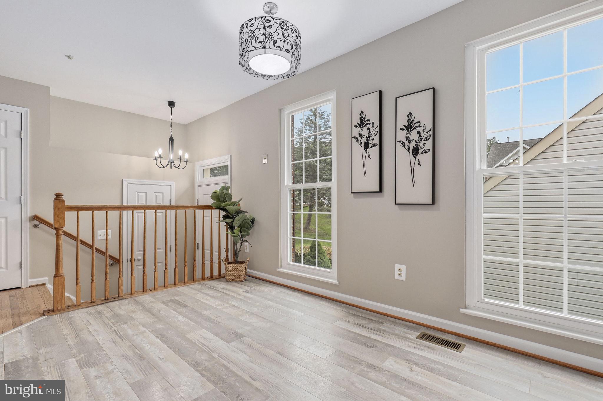 HALLOWELL - Residential