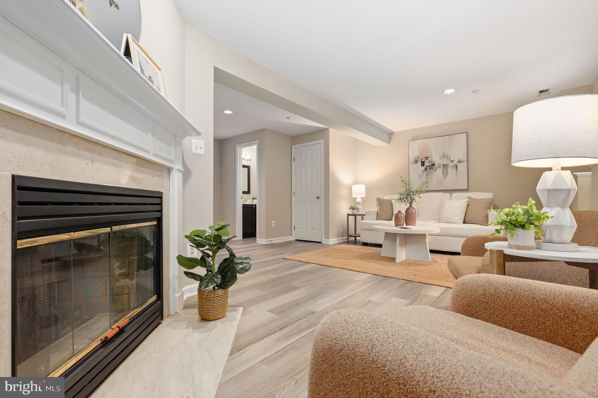 HALLOWELL - Residential