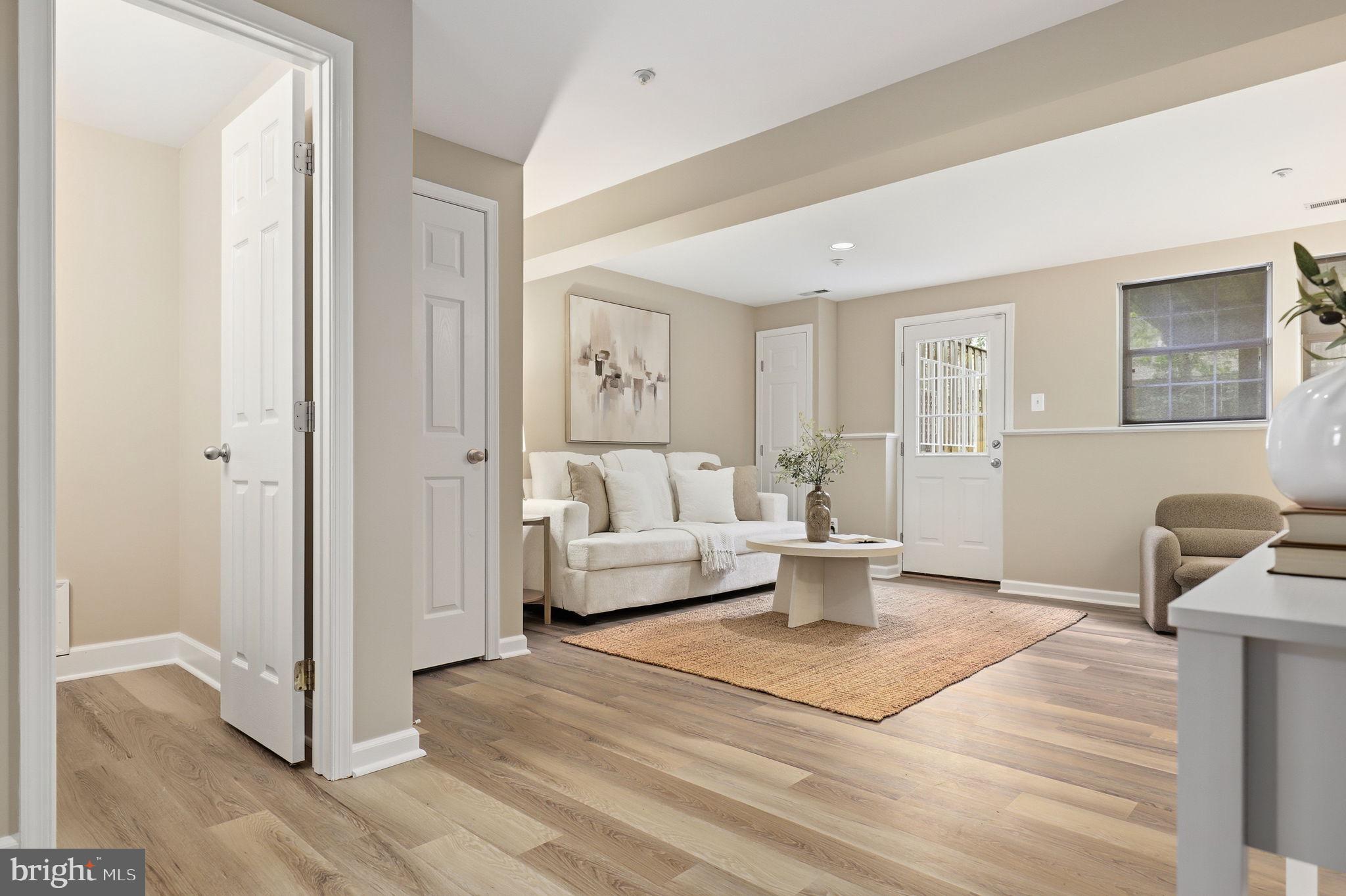 HALLOWELL - Residential