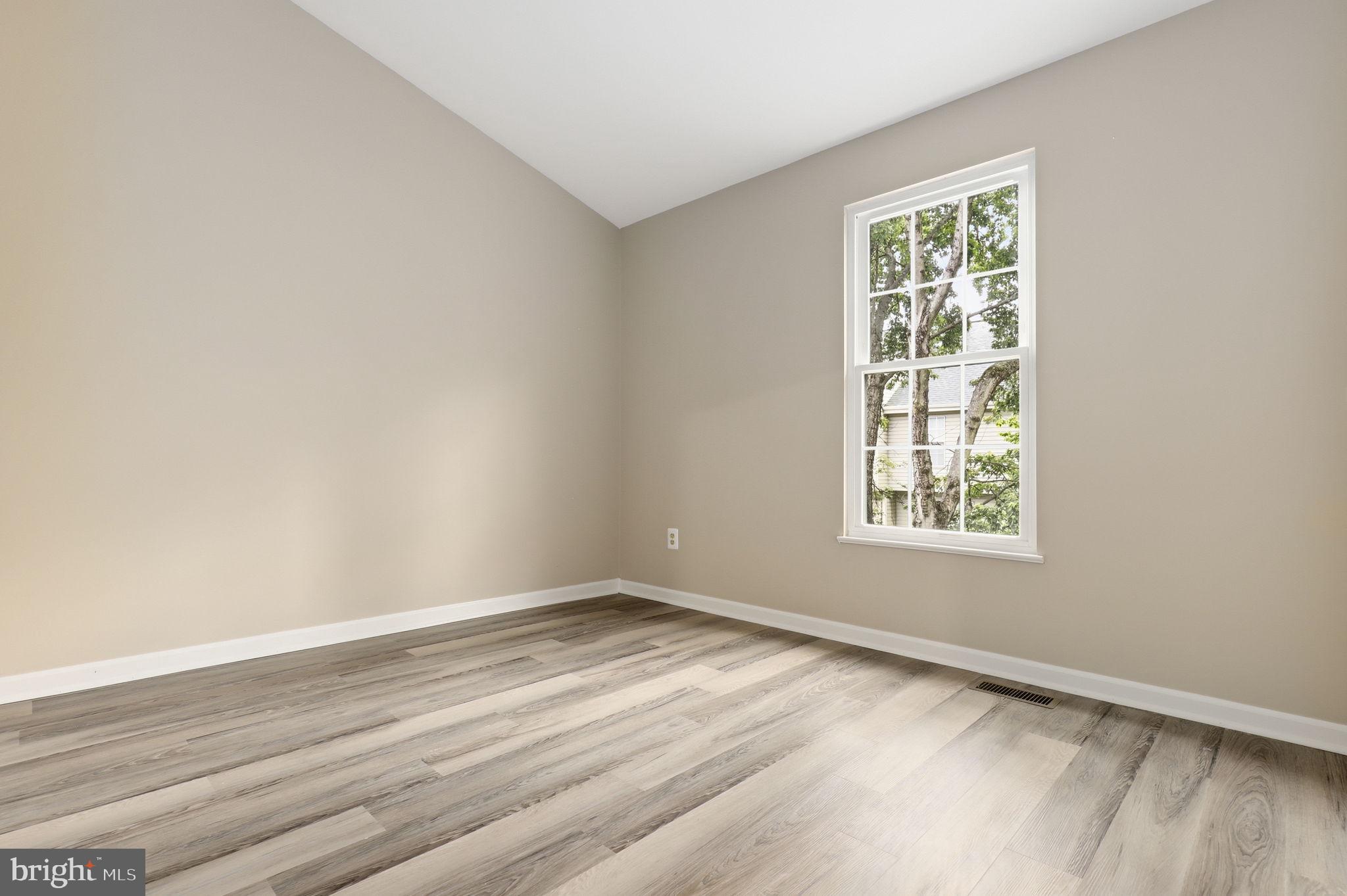 HALLOWELL - Residential