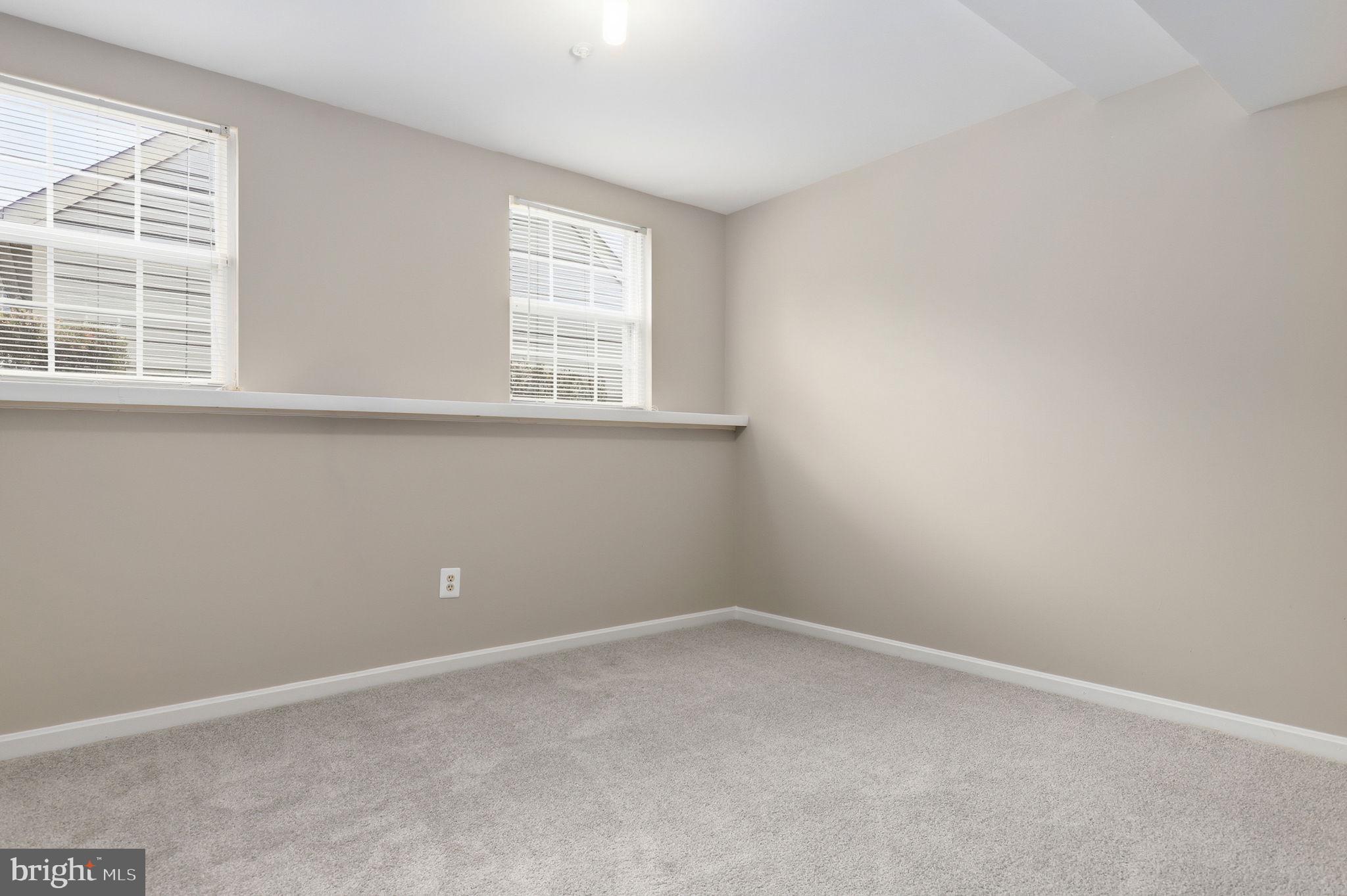 HALLOWELL - Residential