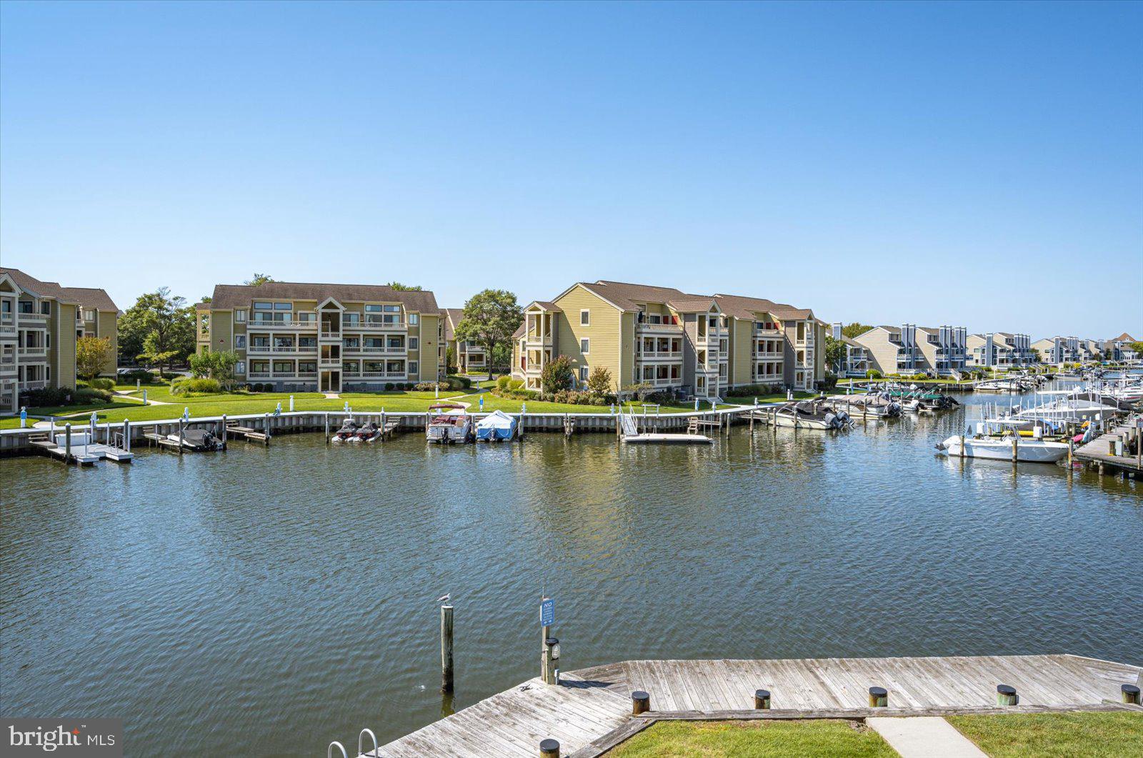 HIDDEN HARBOR - Residential