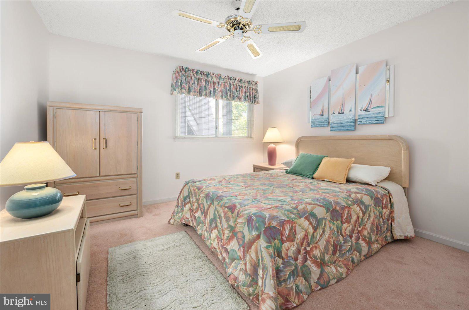 HIDDEN HARBOR - Residential