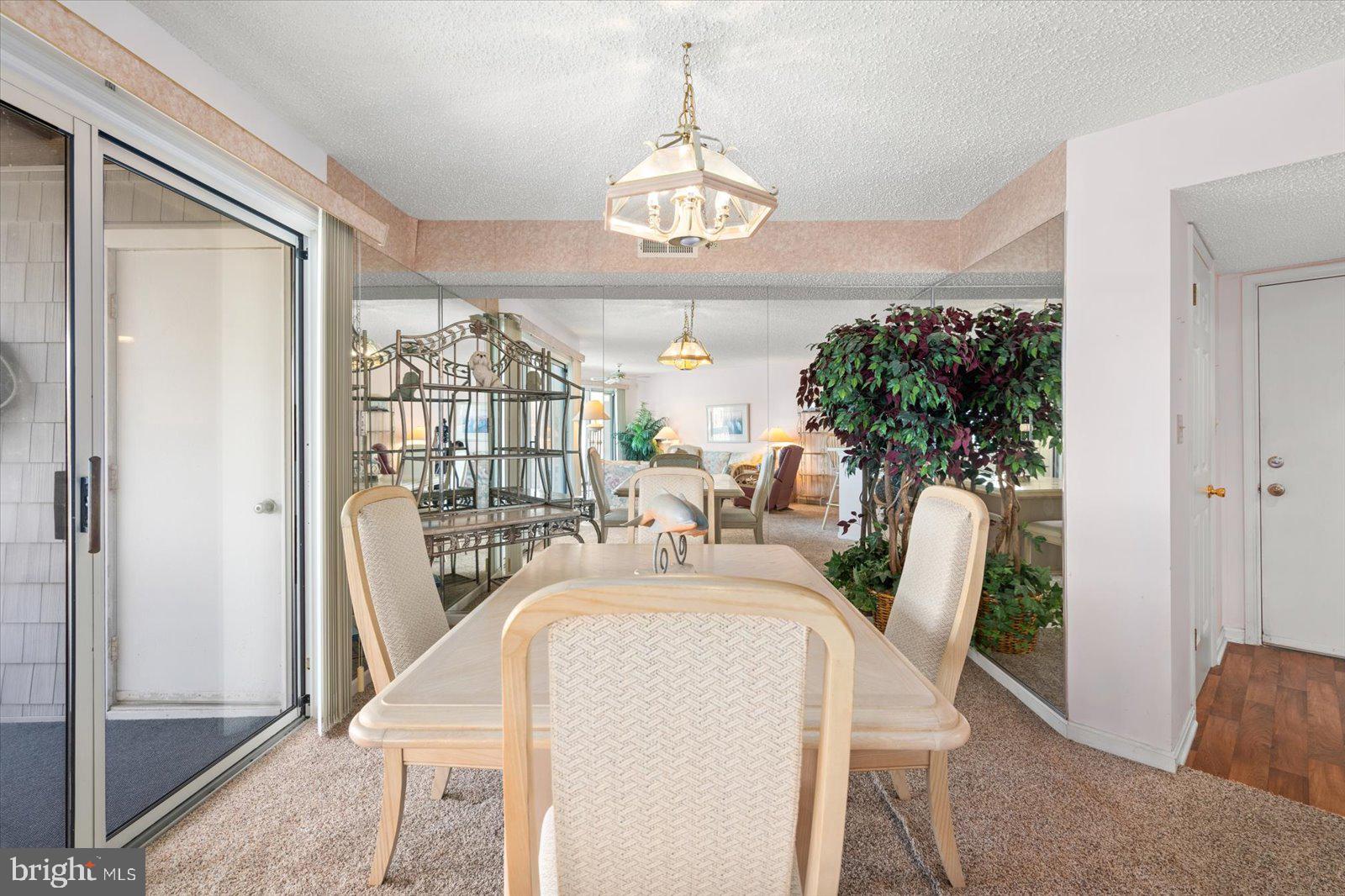 HIDDEN HARBOR - Residential